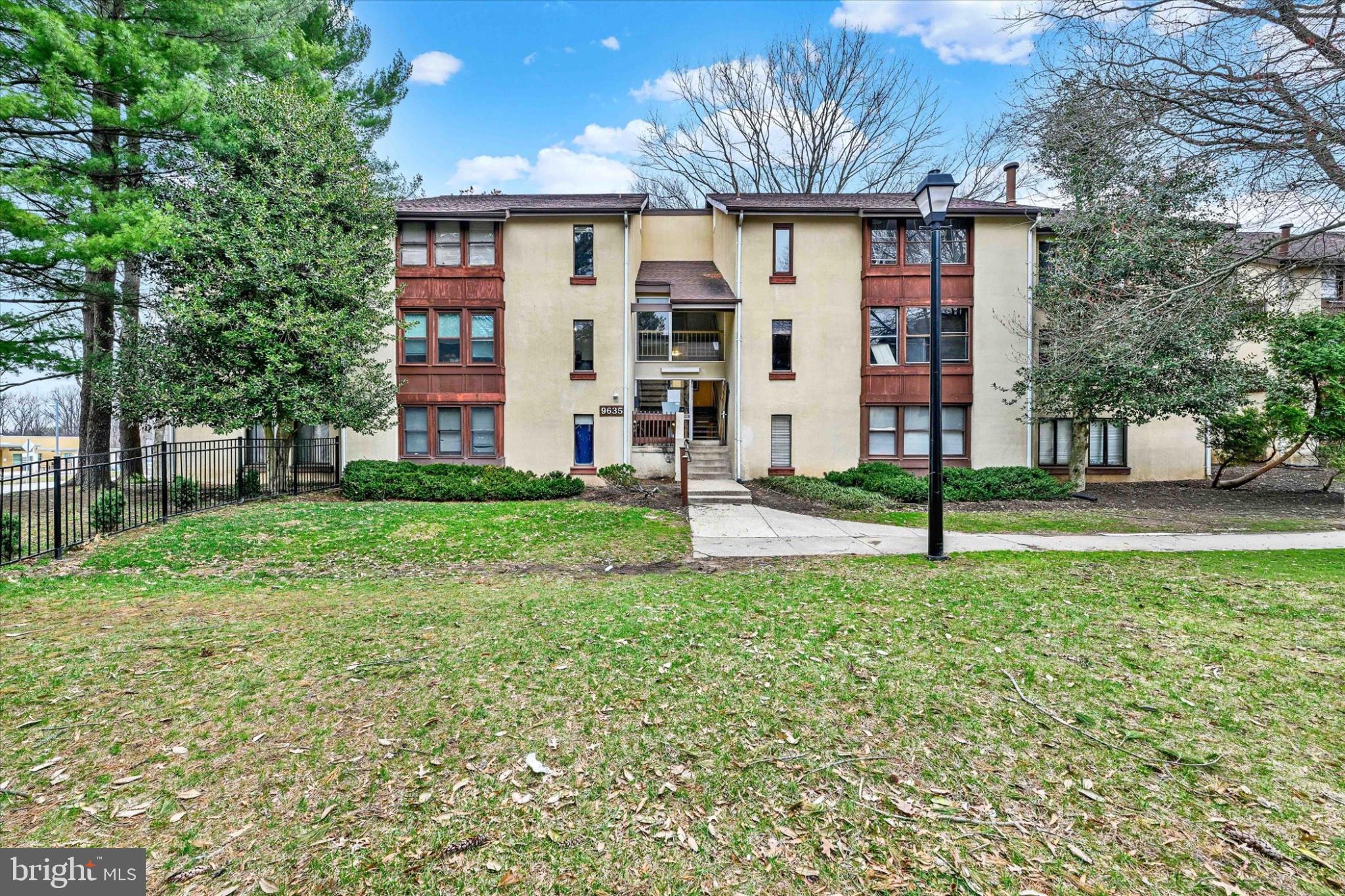 VOM VILLAGE CENTER - Residential