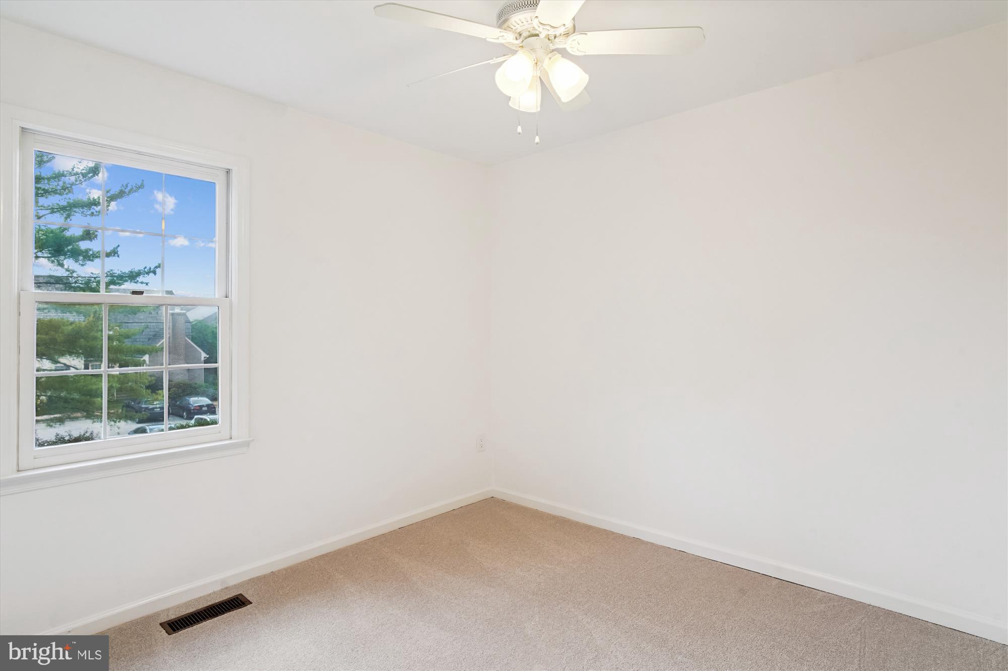 TUCKERMAN STATION - Residential Lease