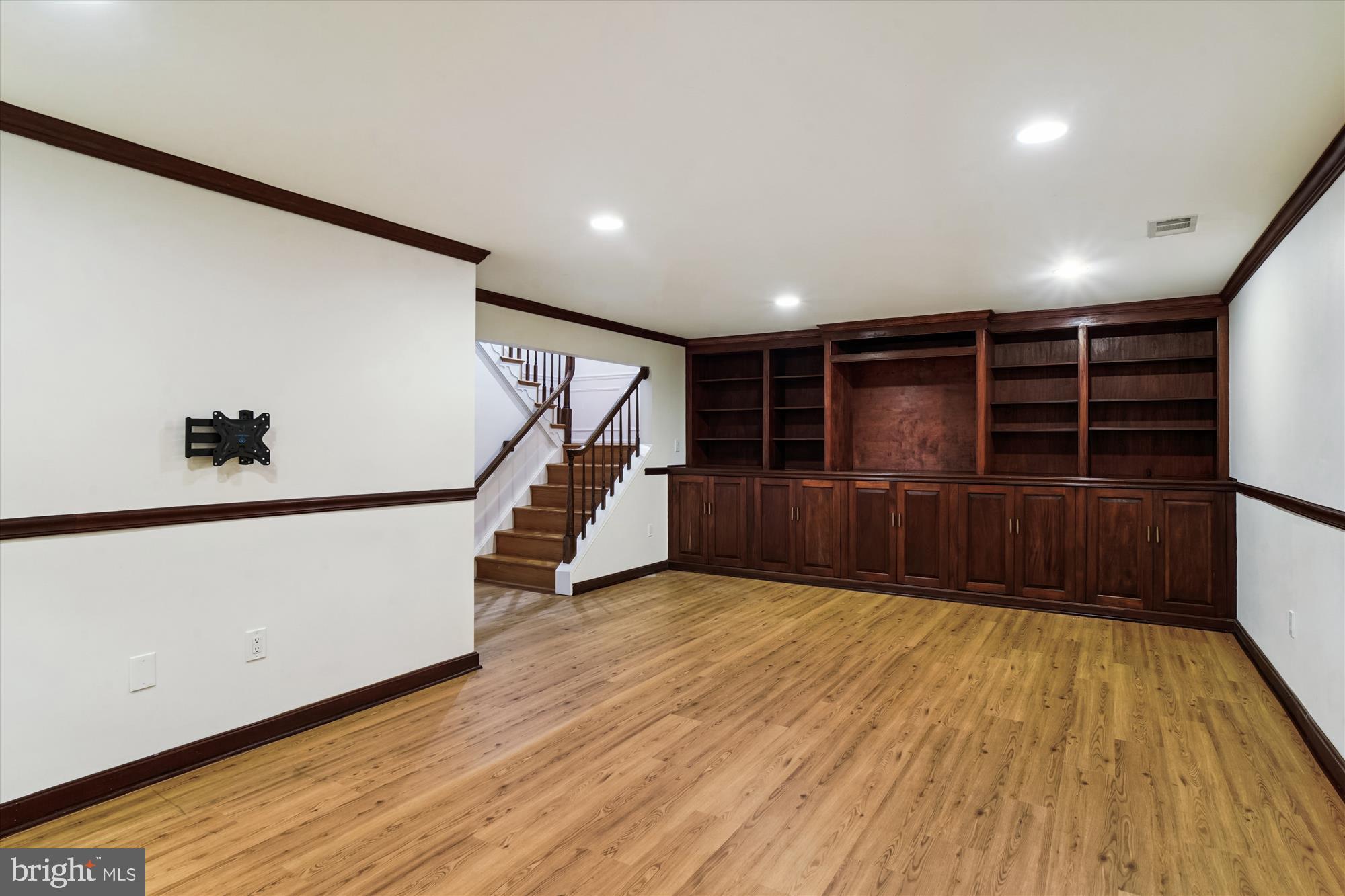 TUCKERMAN STATION - Residential Lease