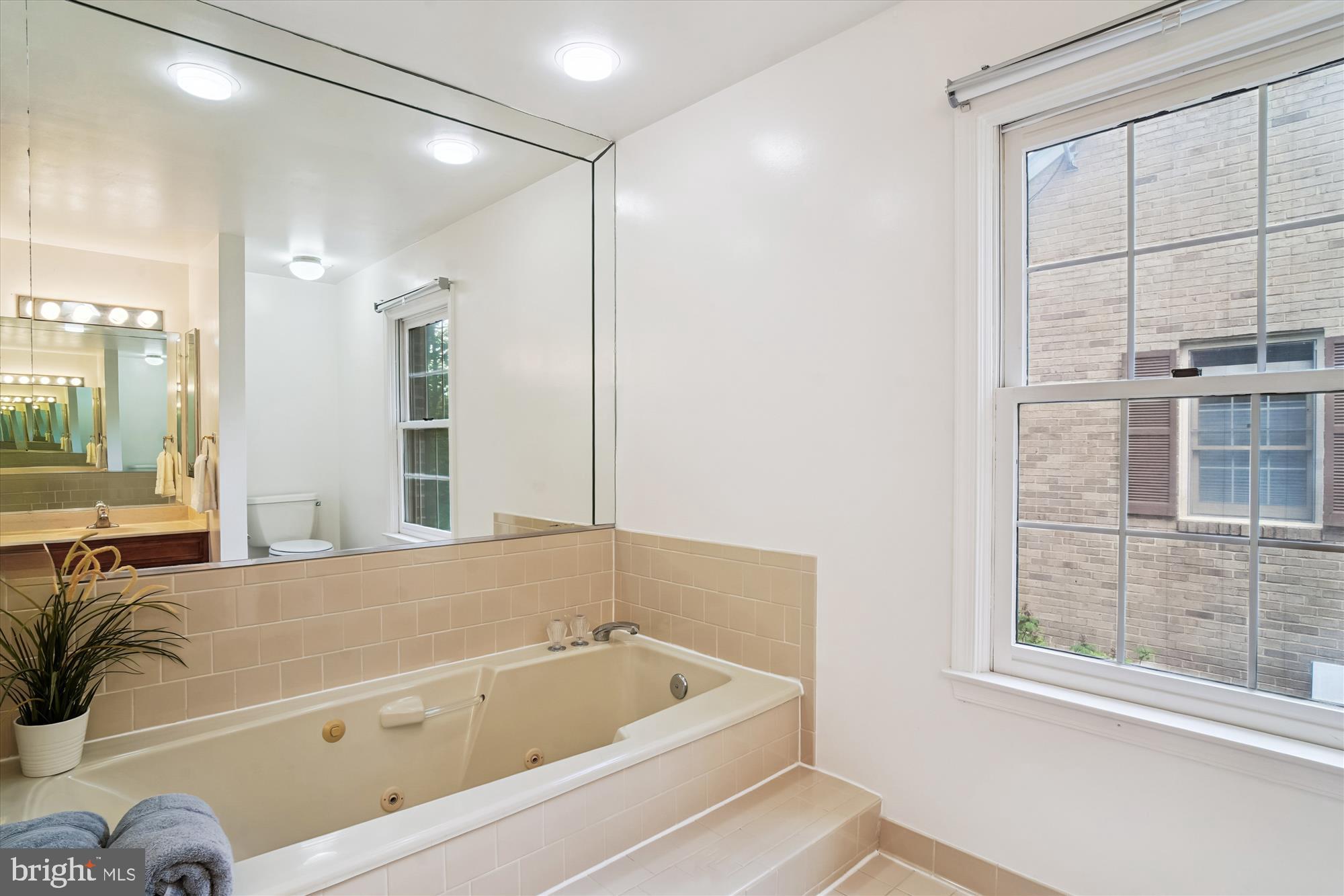 TUCKERMAN STATION - Residential Lease