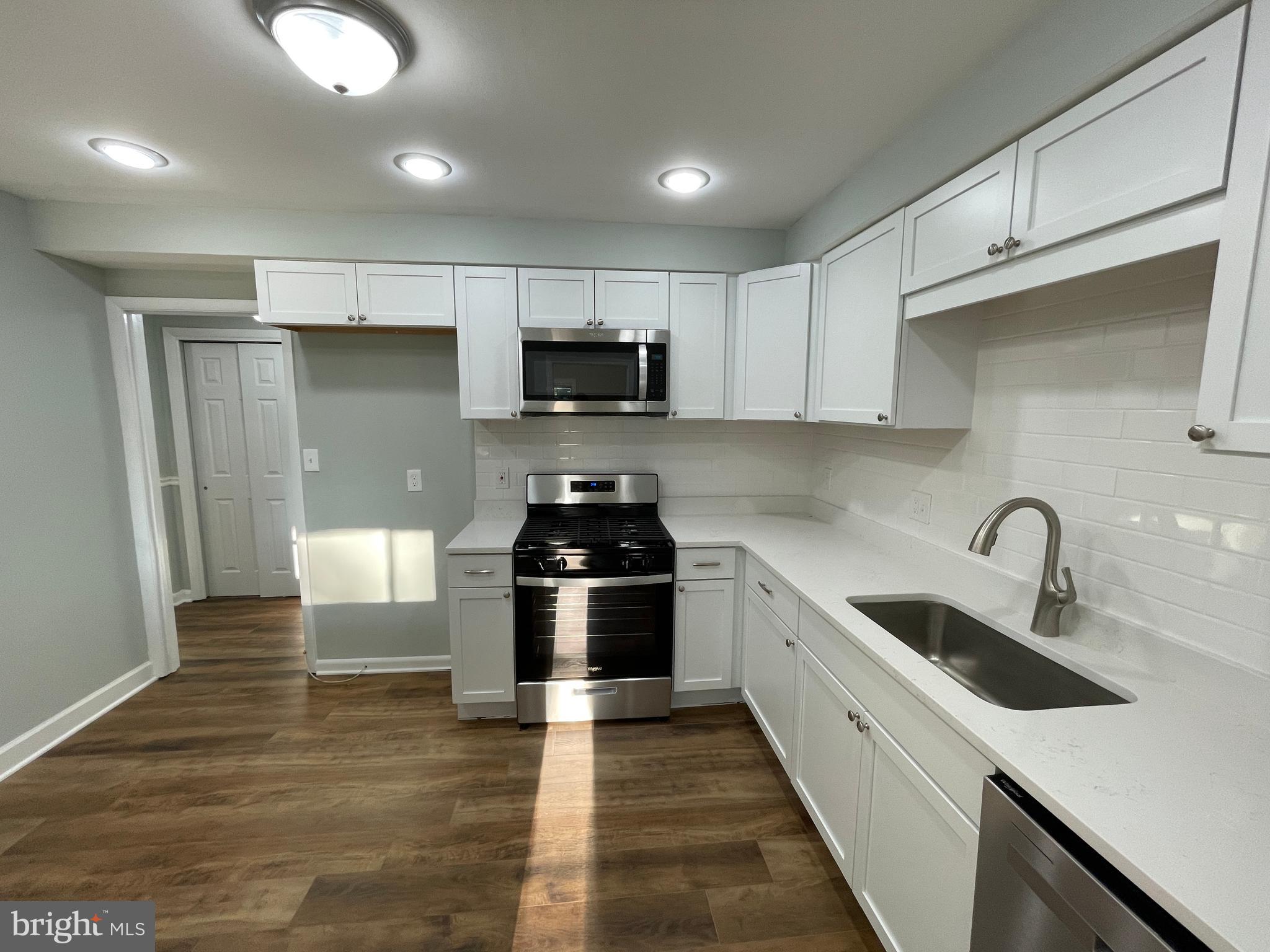 WILDE LAKE - Residential