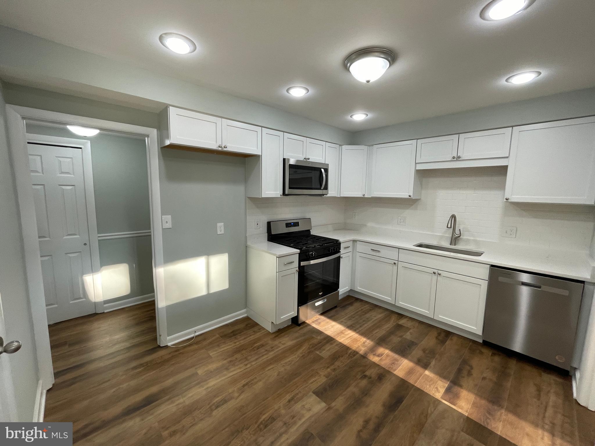 WILDE LAKE - Residential