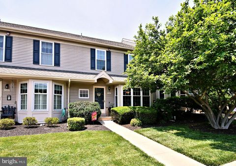 1532 CUMBERLAND COURT 118 PHOENIXVILLE PA 19460