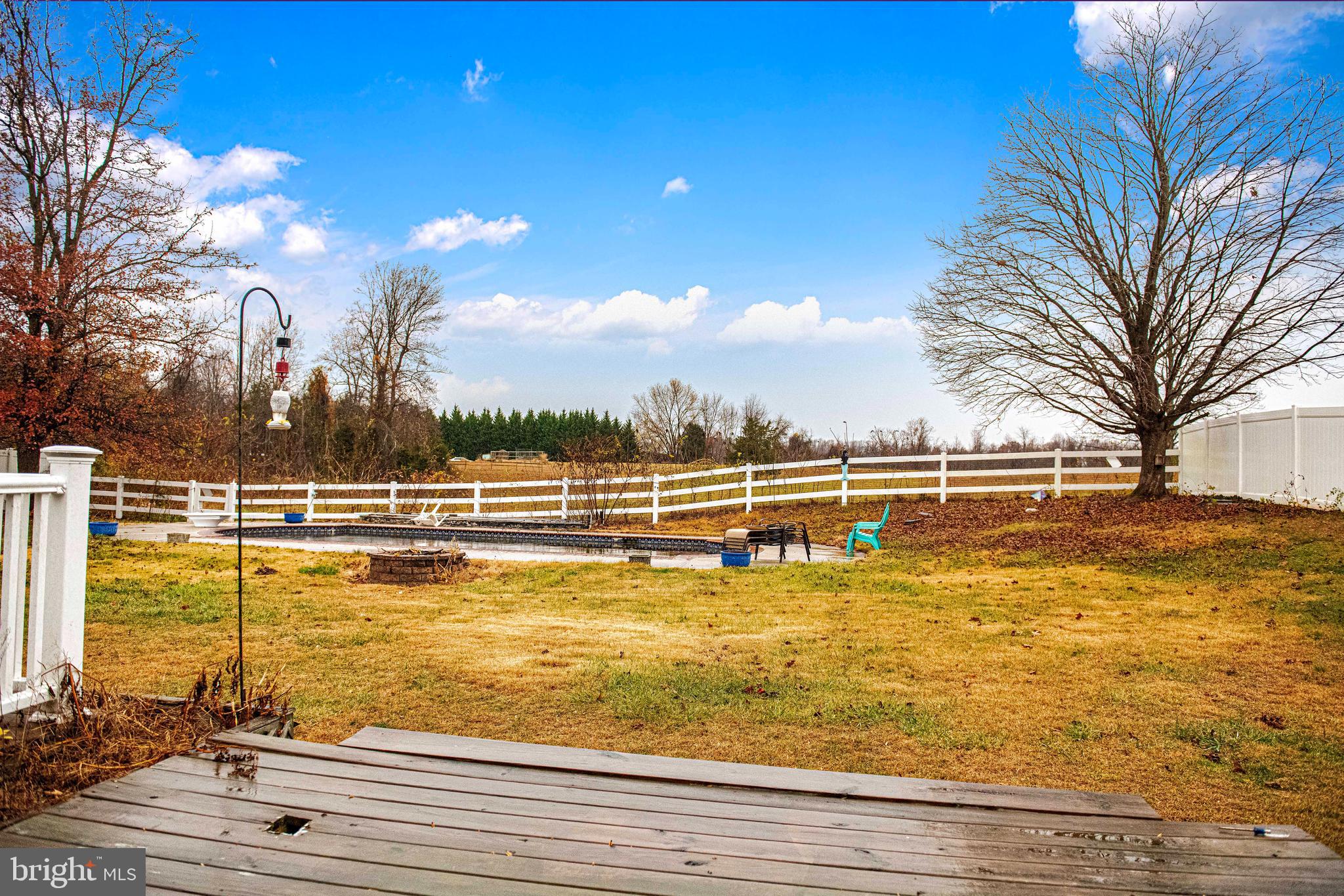 LAKESIDE VISTA - Residential