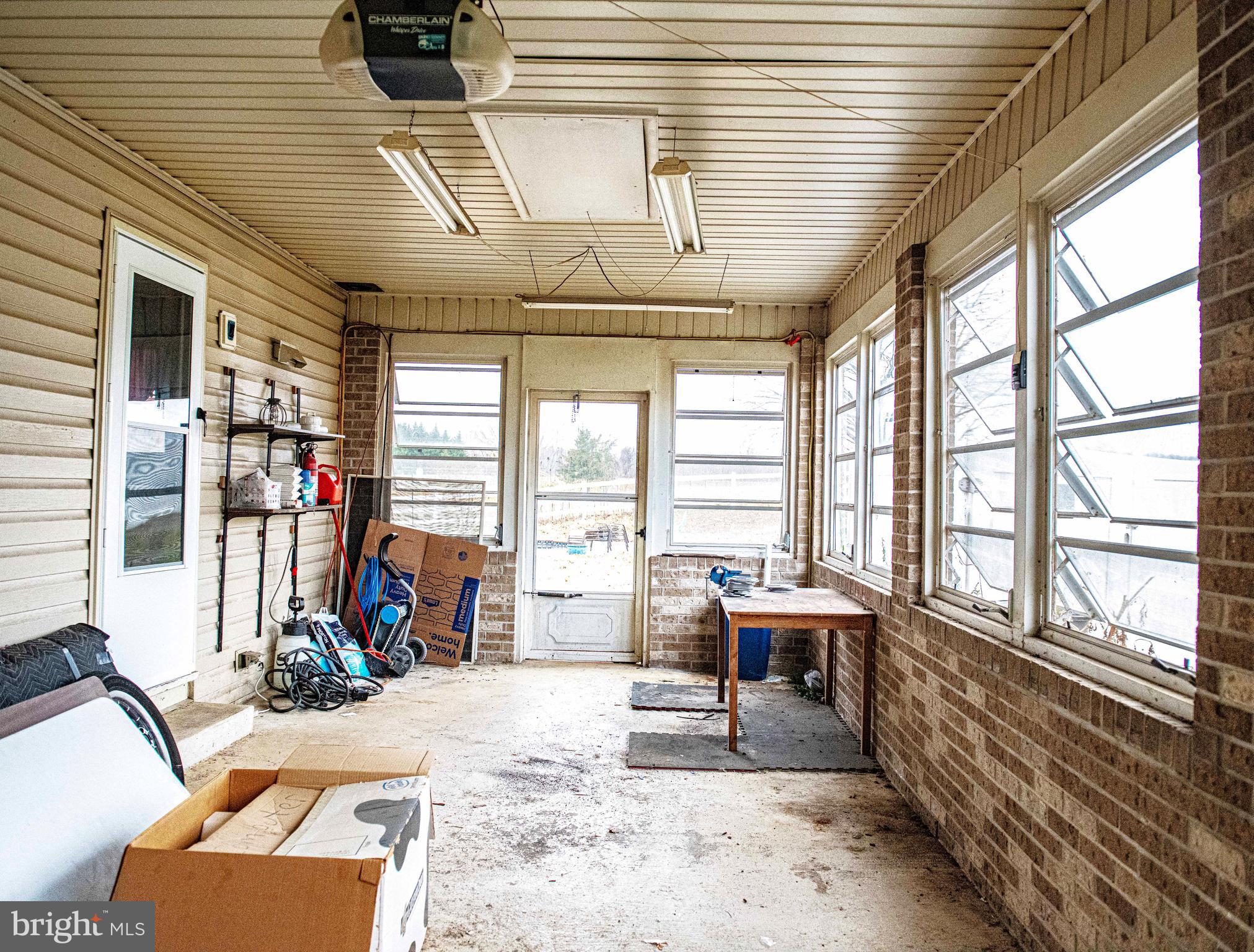 LAKESIDE VISTA - Residential