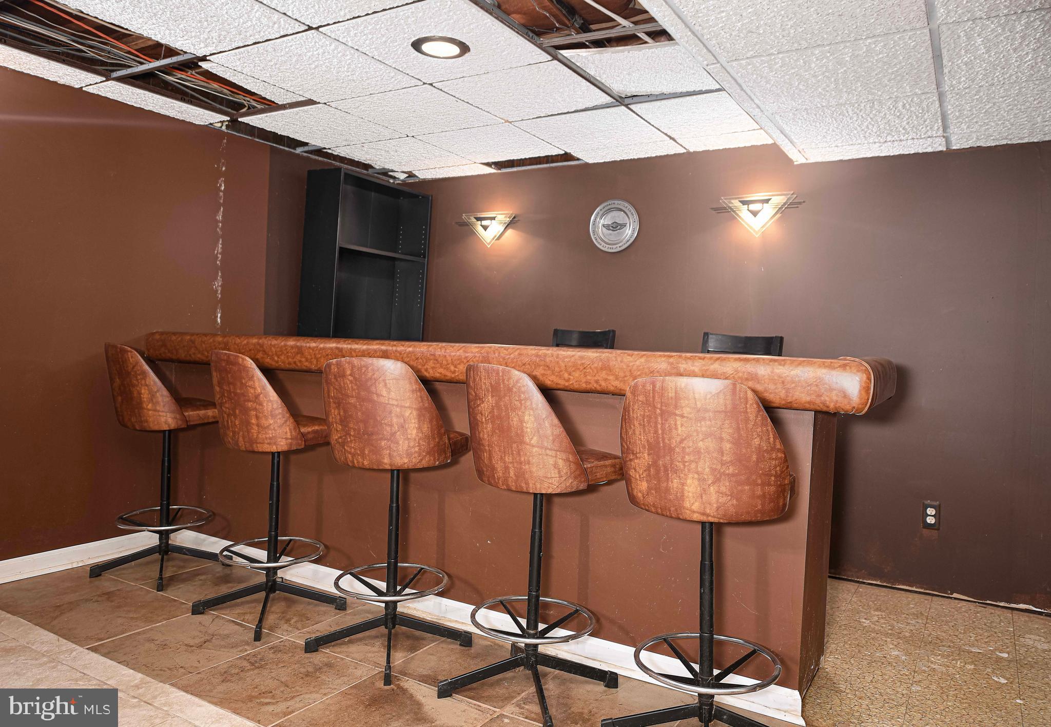 LAKESIDE VISTA - Residential