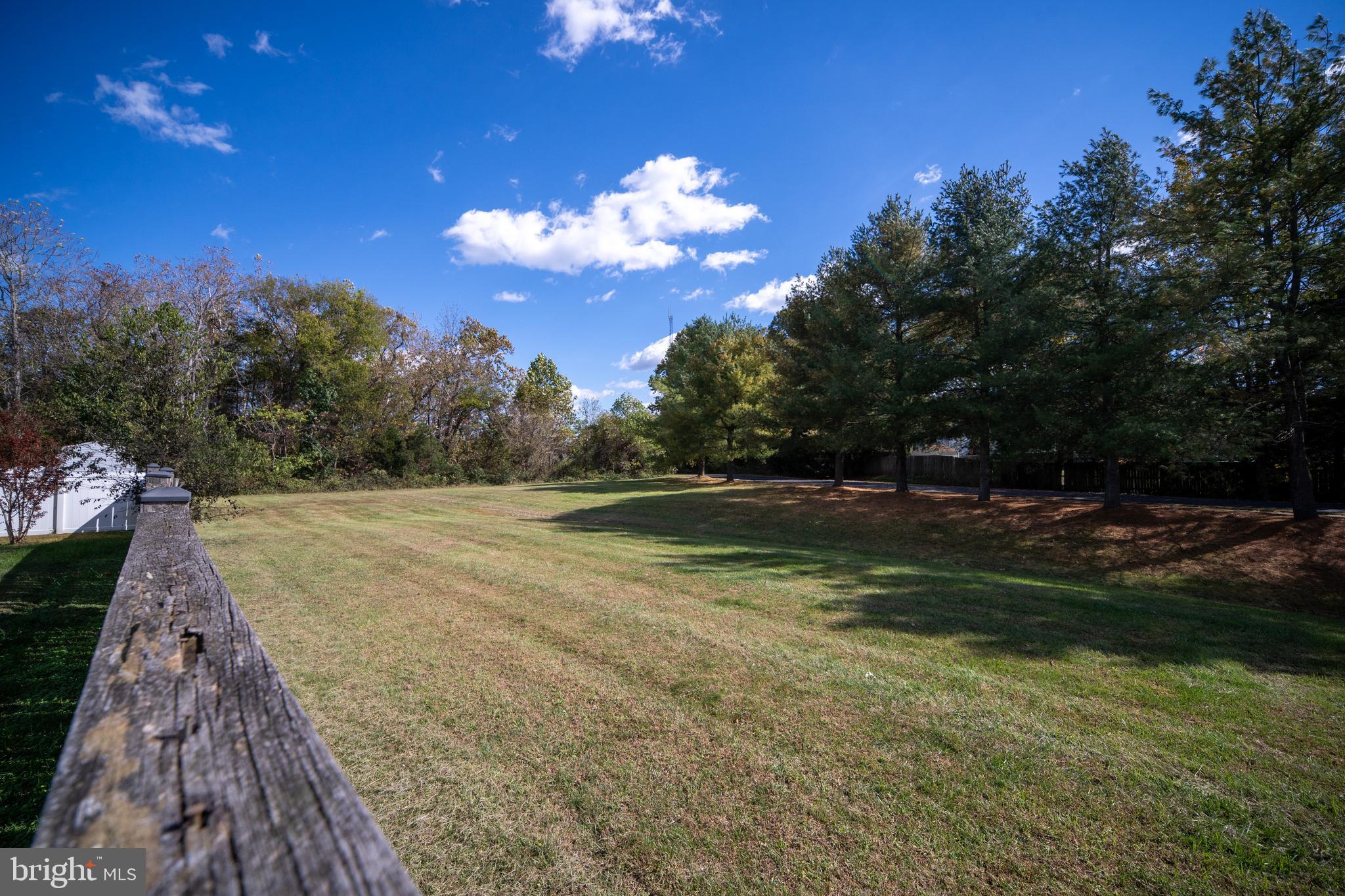 HAMILTONS CROSSING - Residential