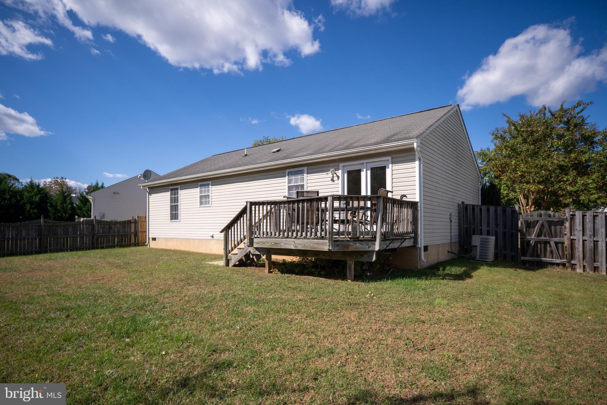 HAMILTONS CROSSING - Residential