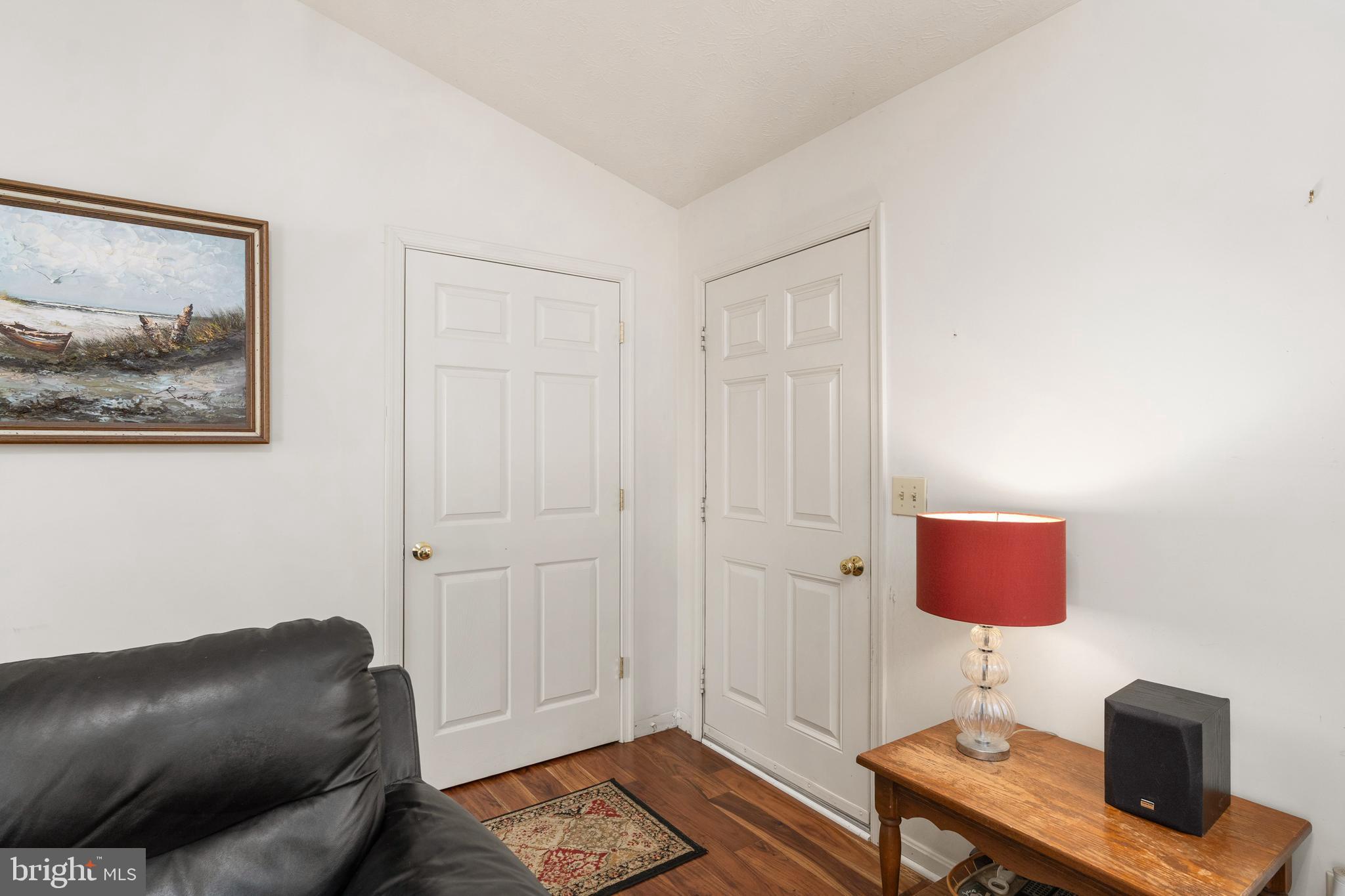 HAMILTONS CROSSING - Residential