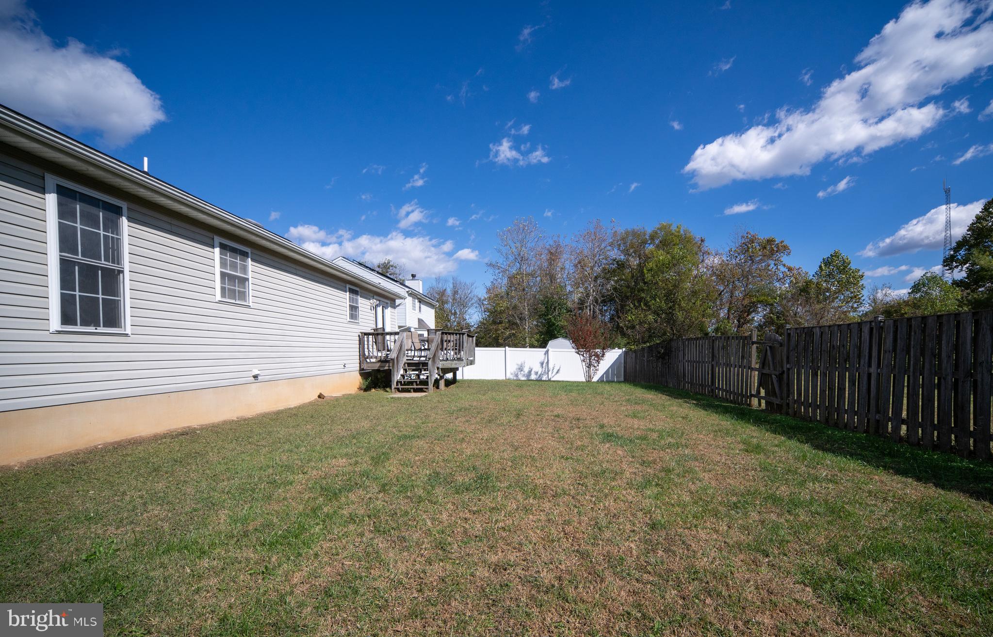 HAMILTONS CROSSING - Residential