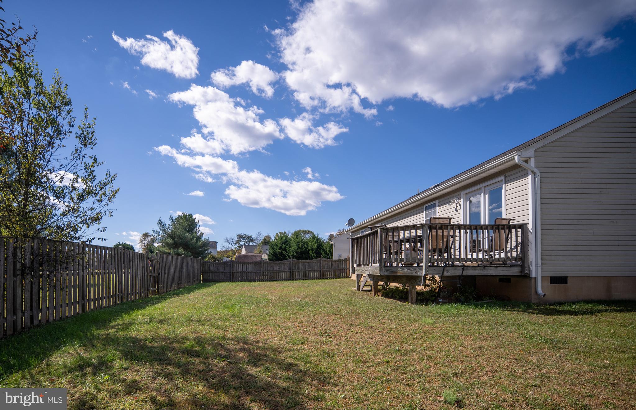 HAMILTONS CROSSING - Residential