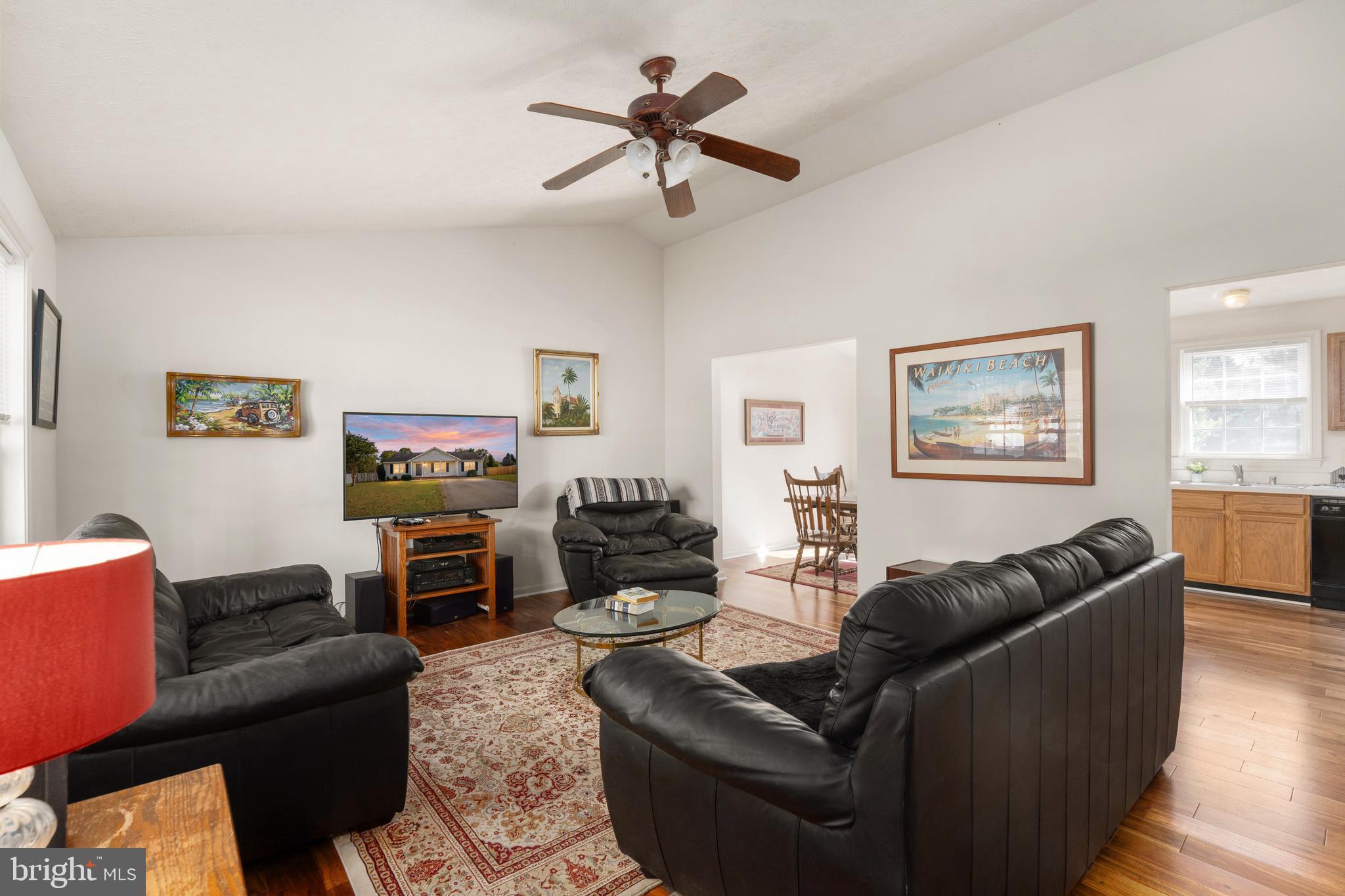 HAMILTONS CROSSING - Residential