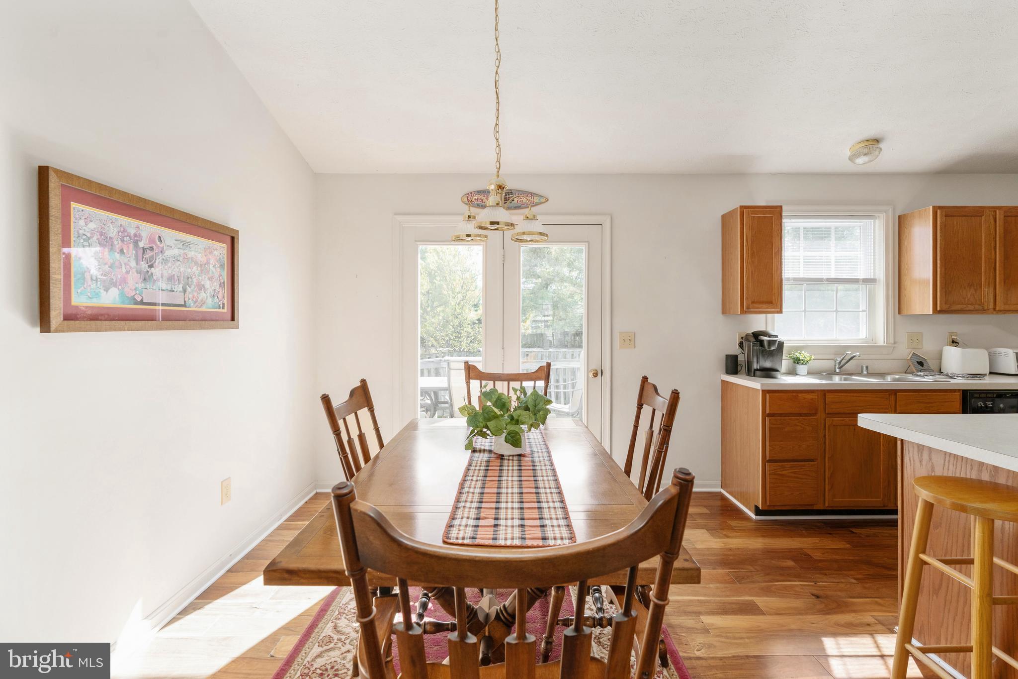 HAMILTONS CROSSING - Residential