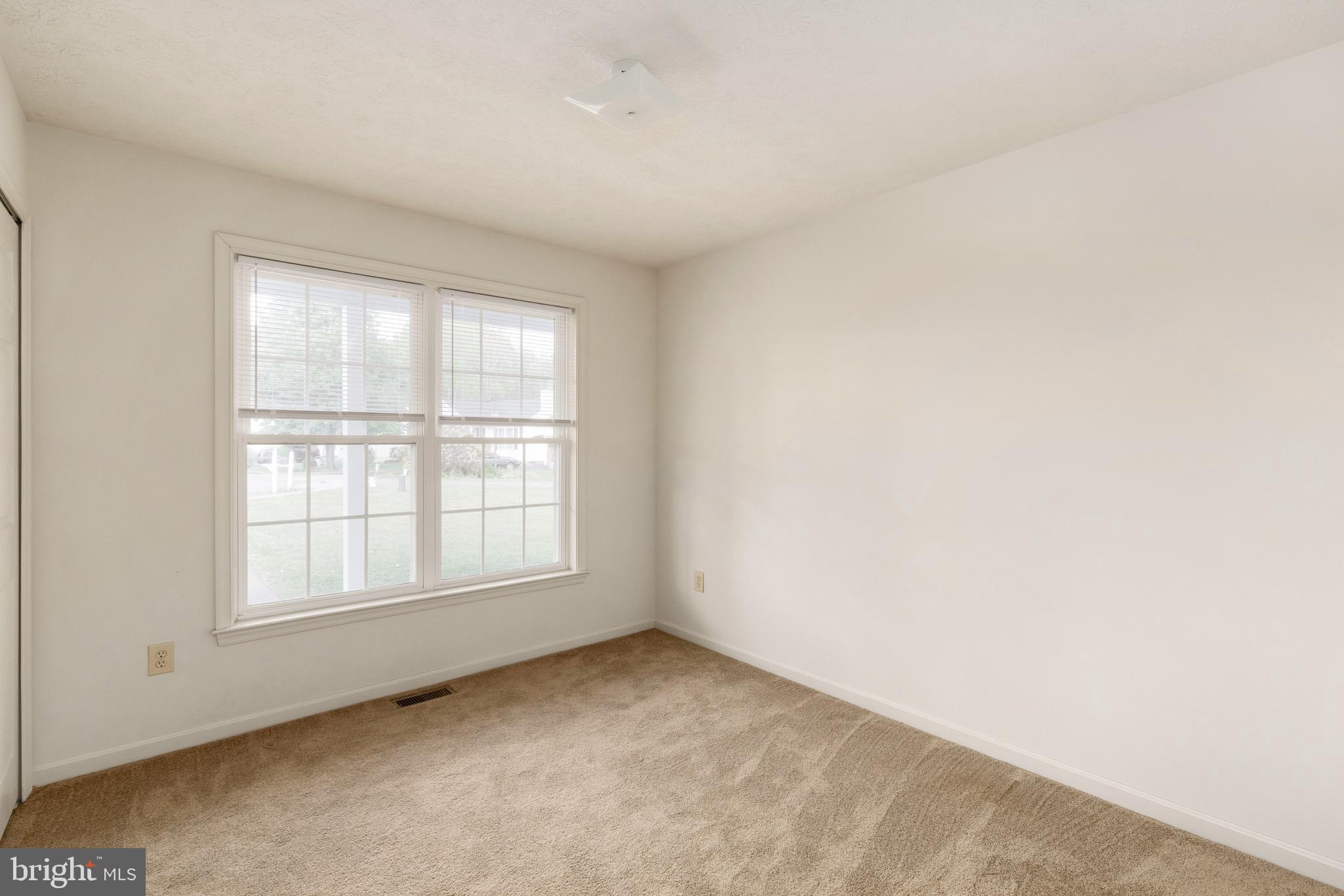 HAMILTONS CROSSING - Residential