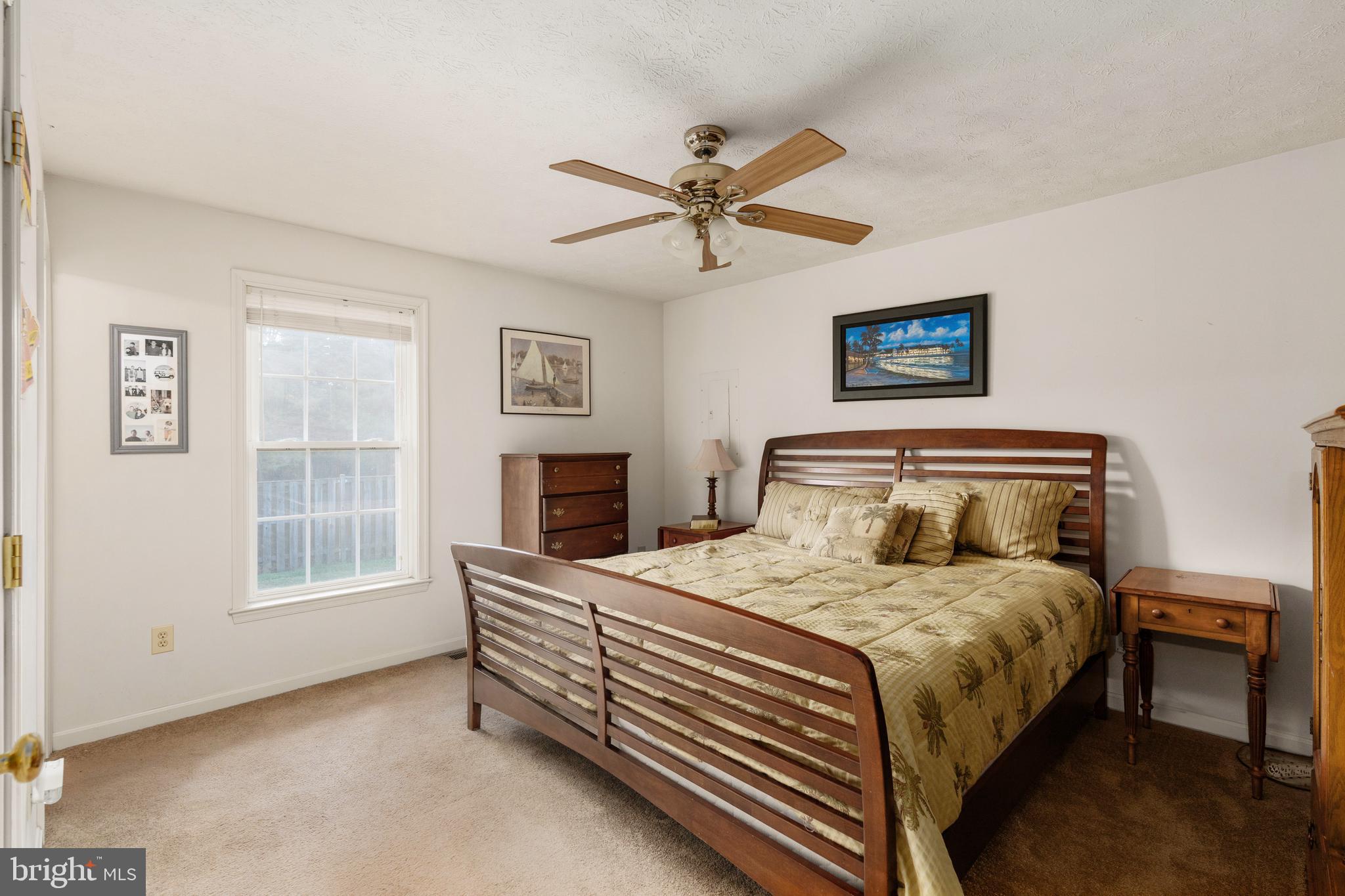 HAMILTONS CROSSING - Residential