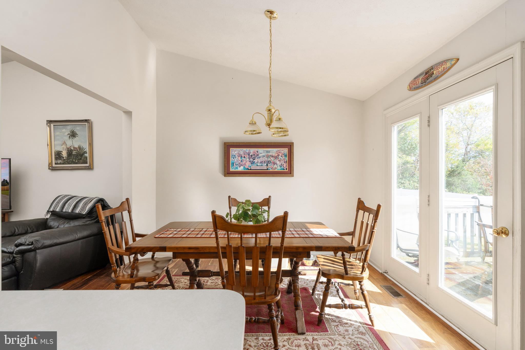 HAMILTONS CROSSING - Residential