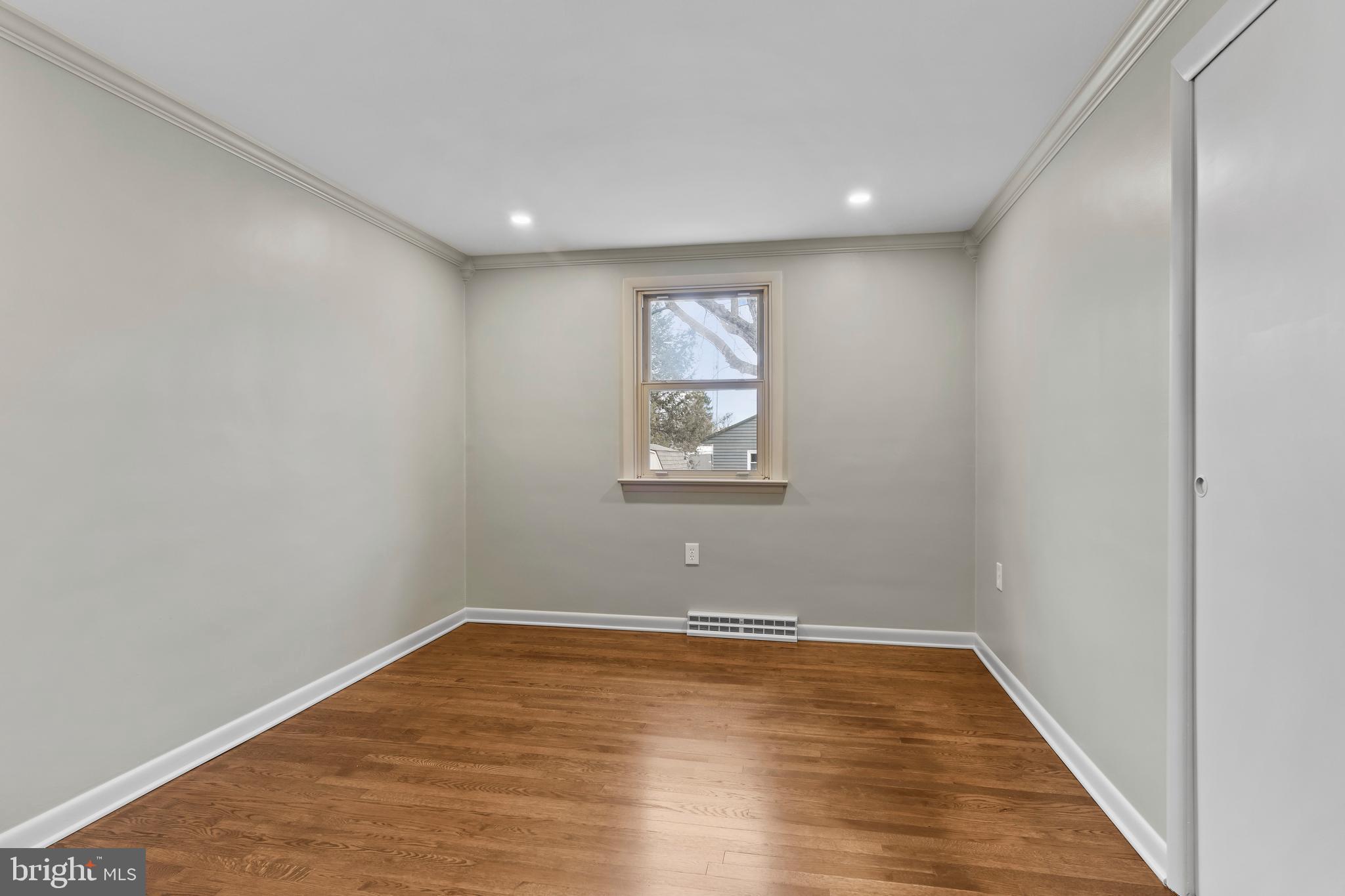 SCHLUSSER VILLAGE - Residential