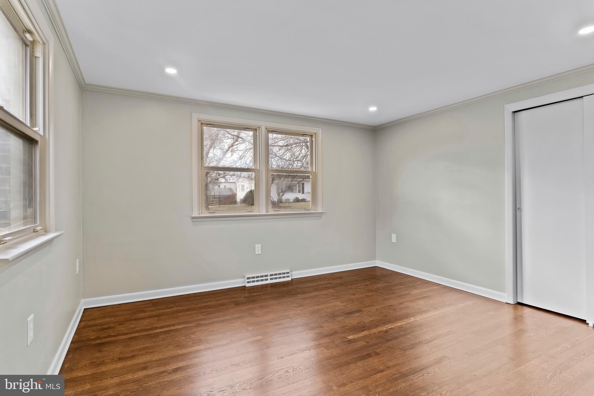 SCHLUSSER VILLAGE - Residential