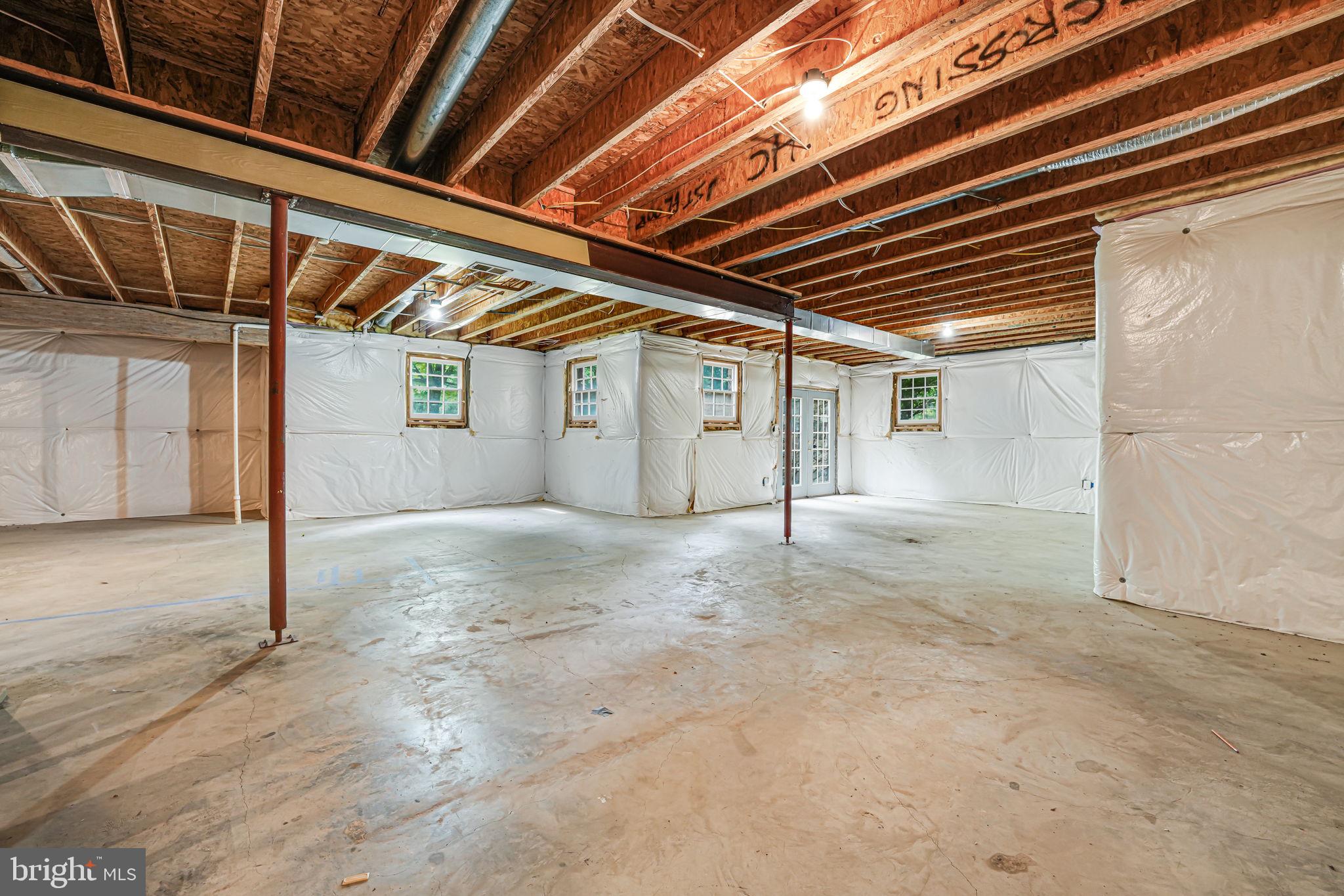 ROUND HILL - Residential