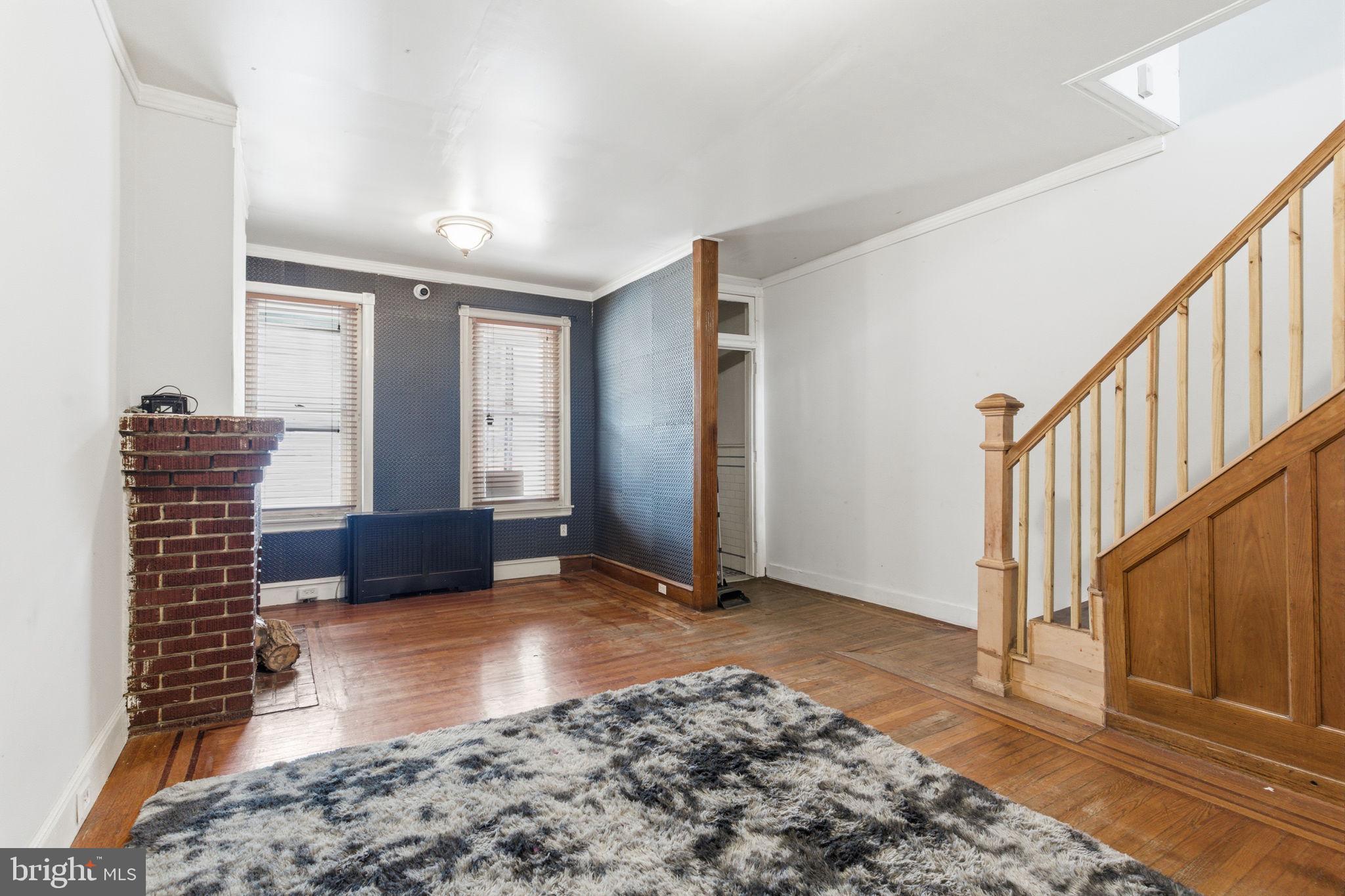 4006 N MARSHALL STREET