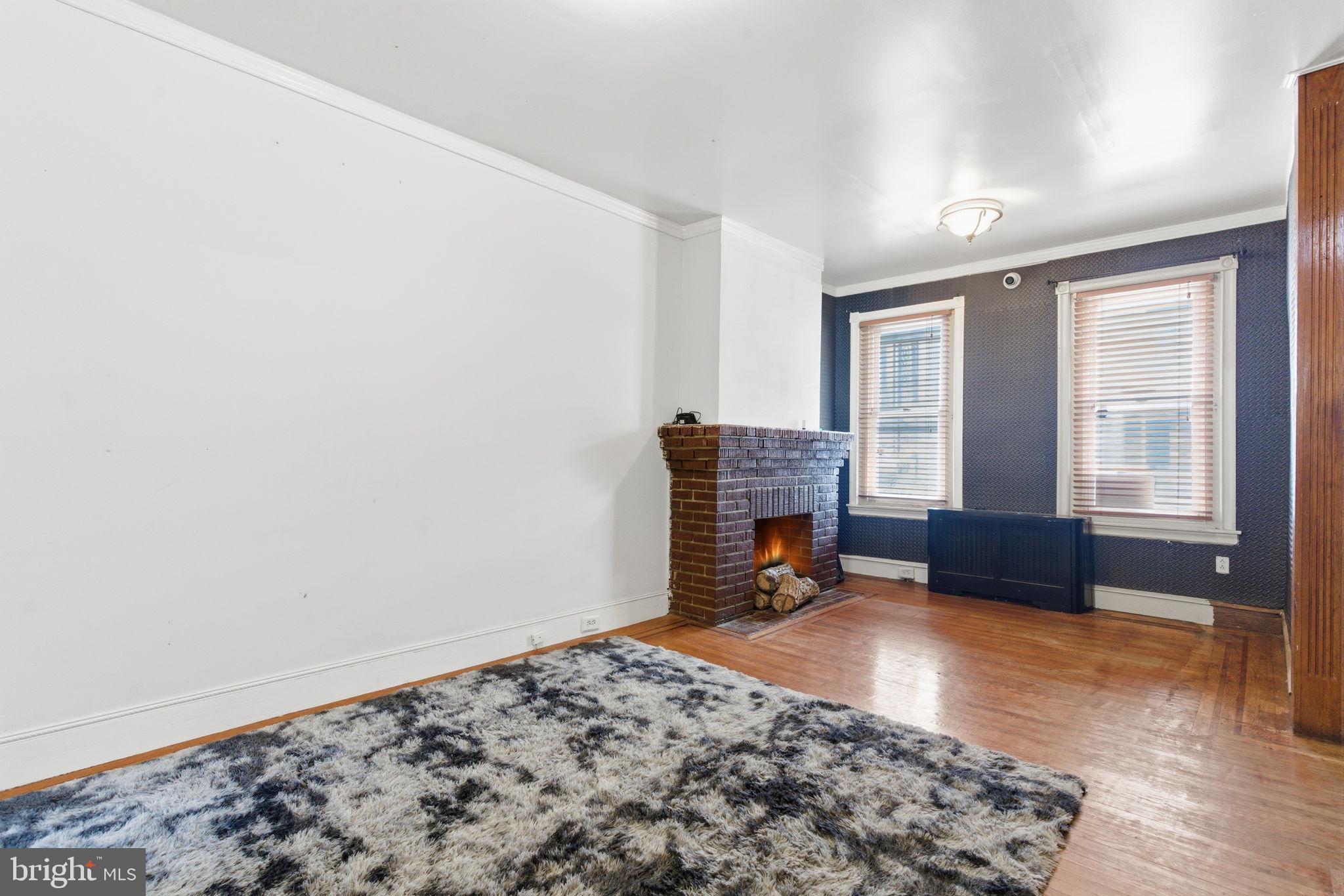 4006 N MARSHALL STREET