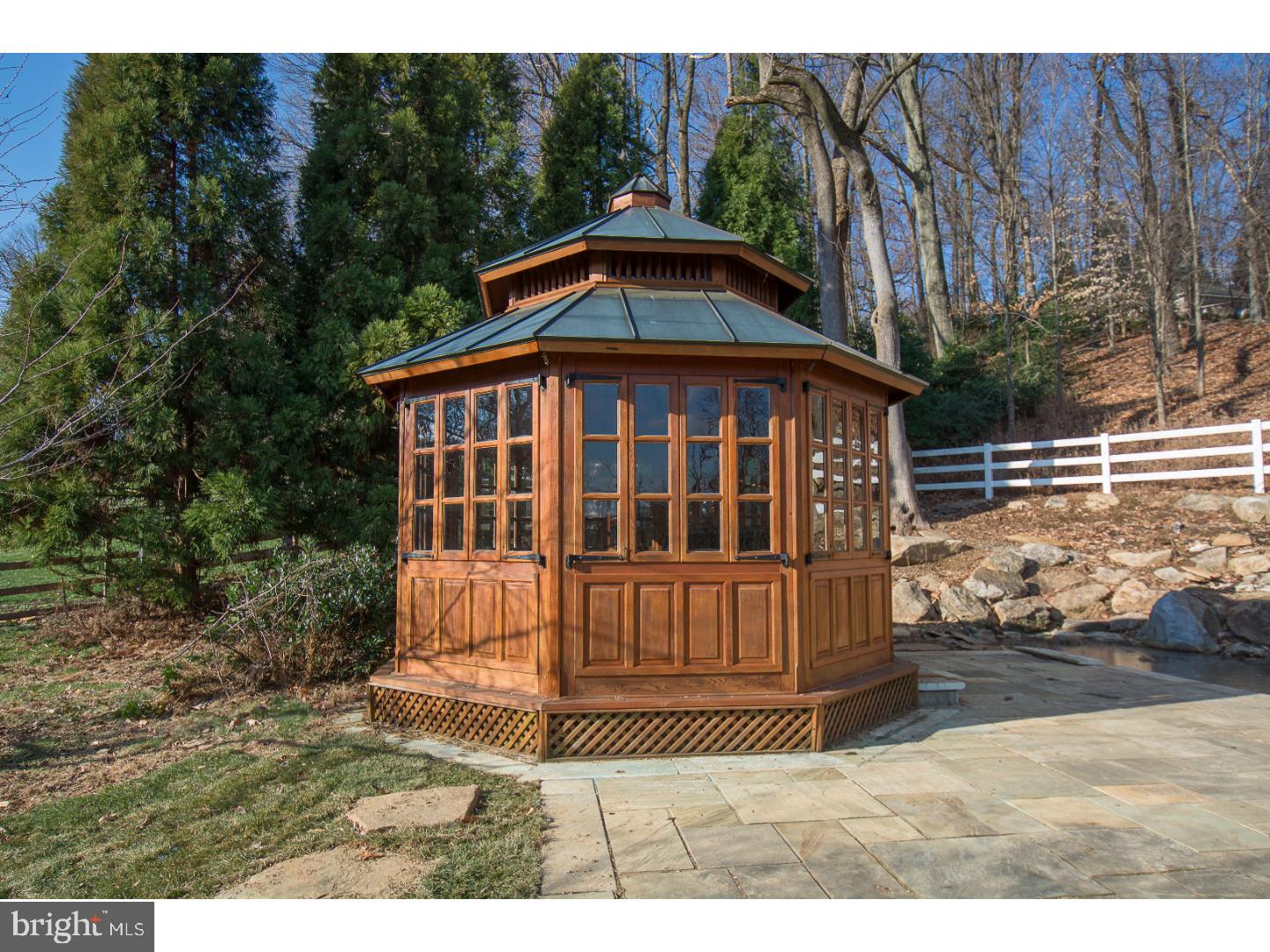 WHITEHORSE MEADOWS - Residential