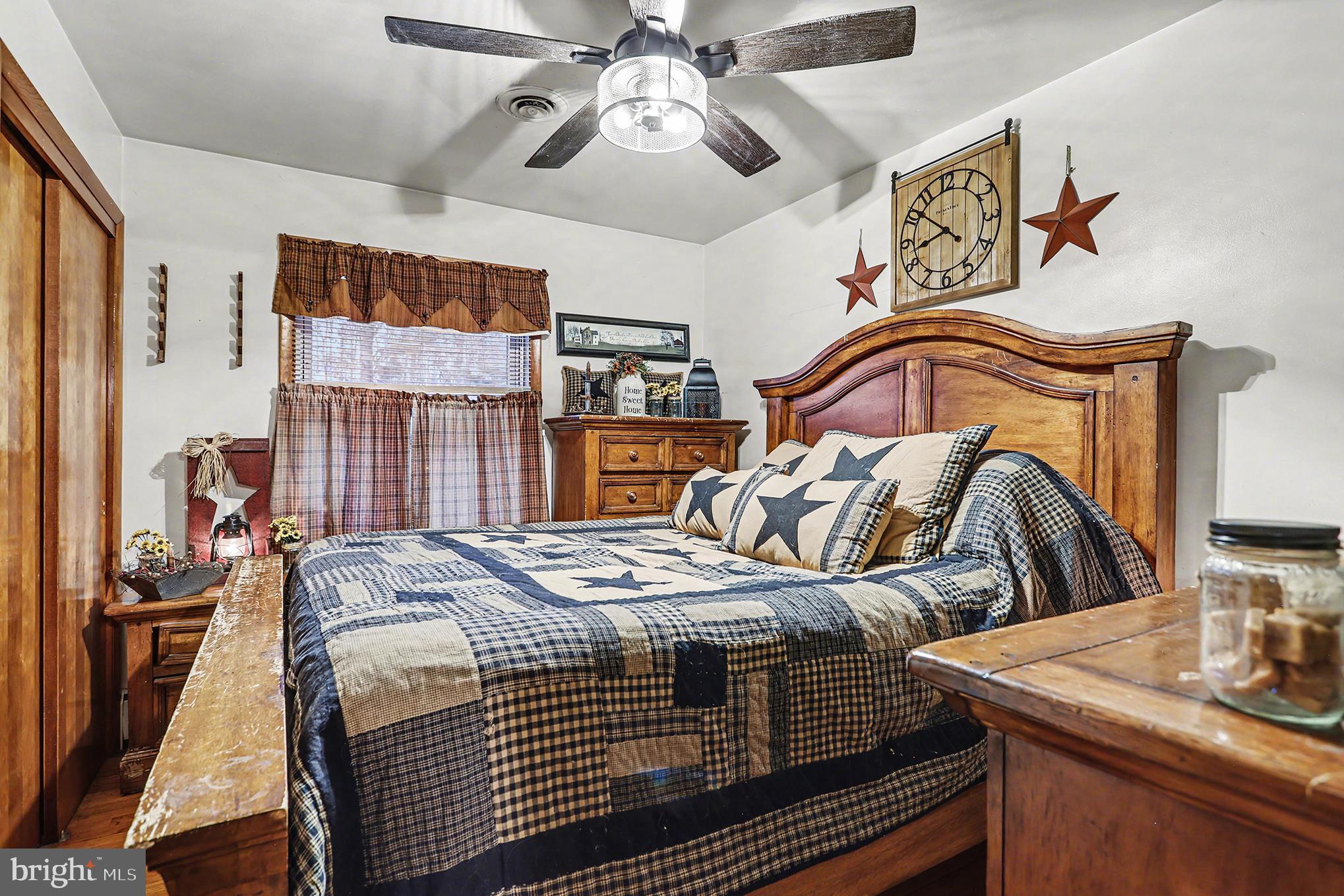 LITTLESTOWN - Residential