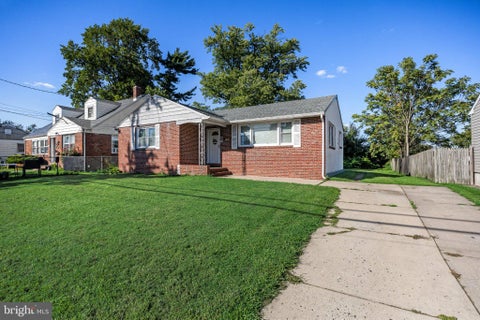 Photo of 3815 Royal Avenue, PENNSAUKEN, NJ 08110 (MLS # NJCD2127148)