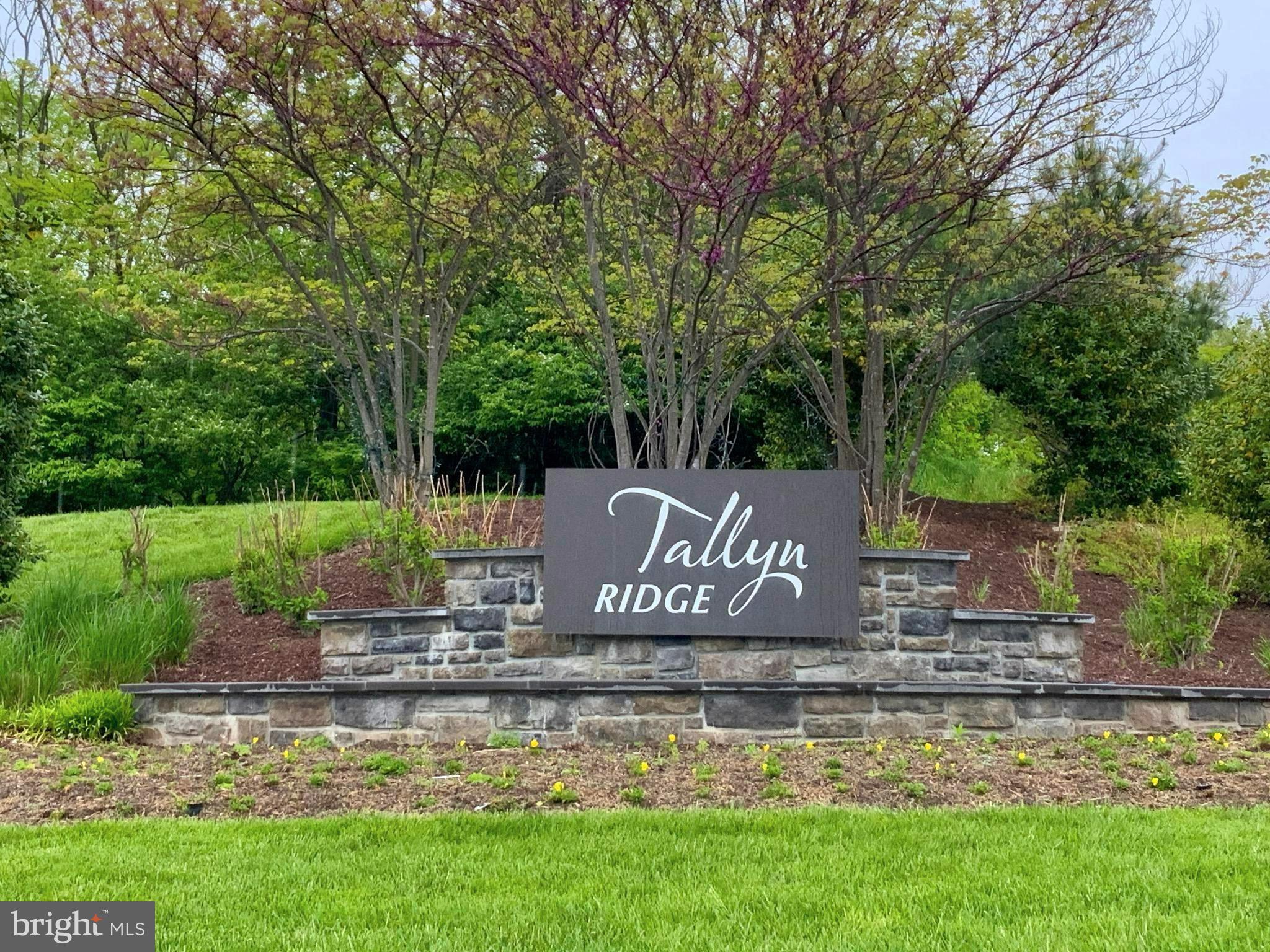 5763 HAWK RIDGE ROAD