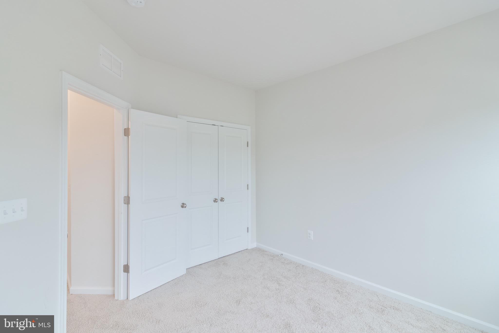 WHITSON WOODS - Residential