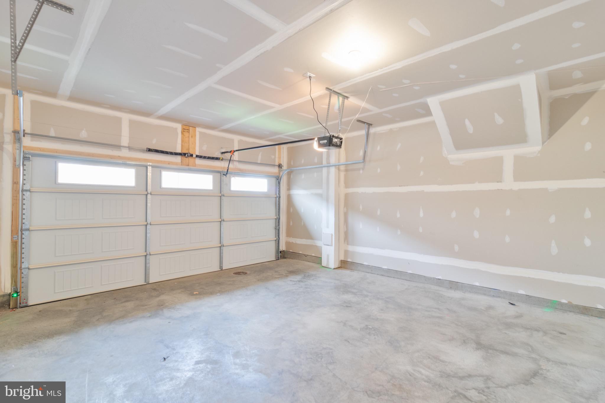 WHITSON WOODS - Residential