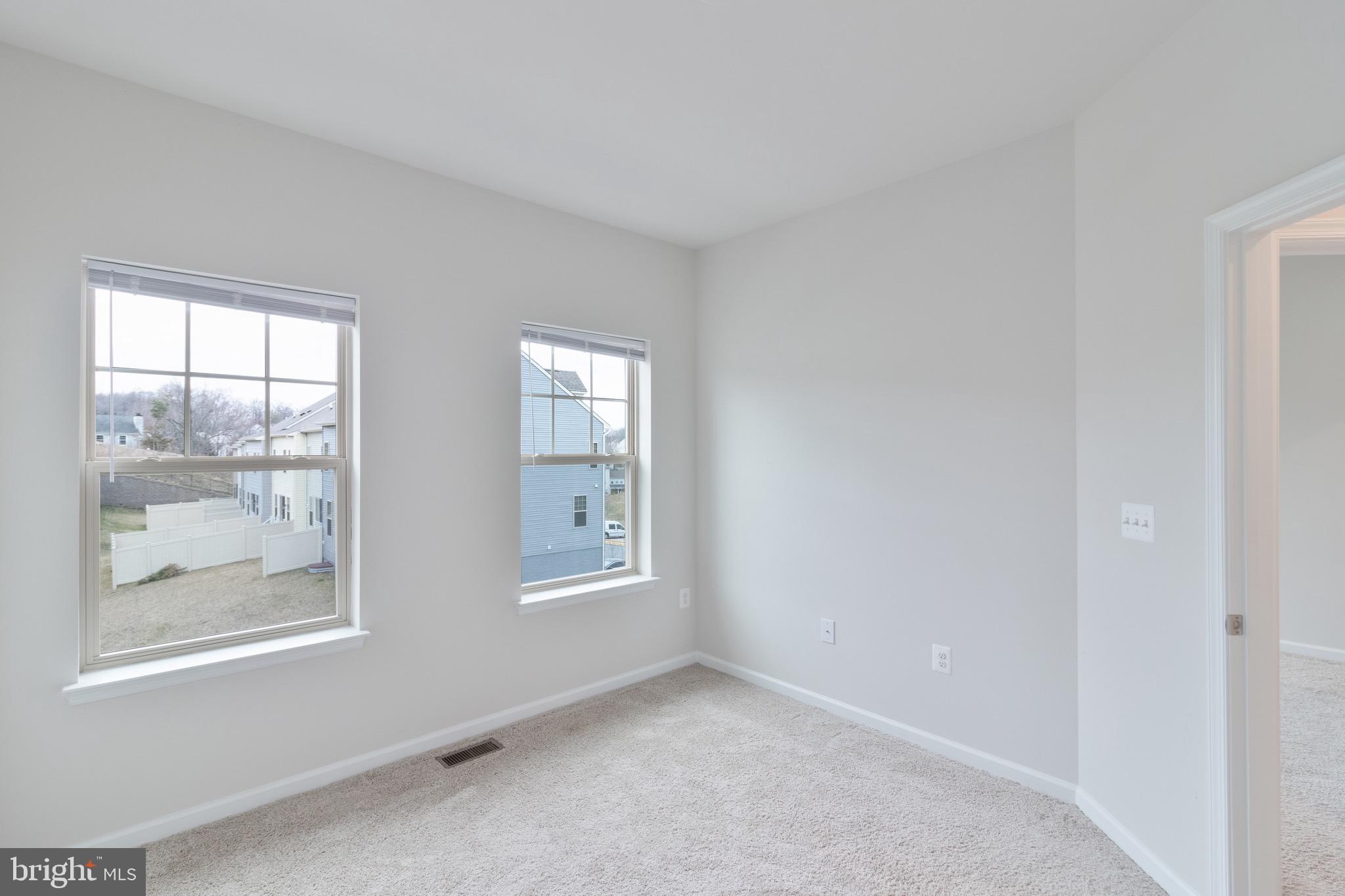 WHITSON WOODS - Residential