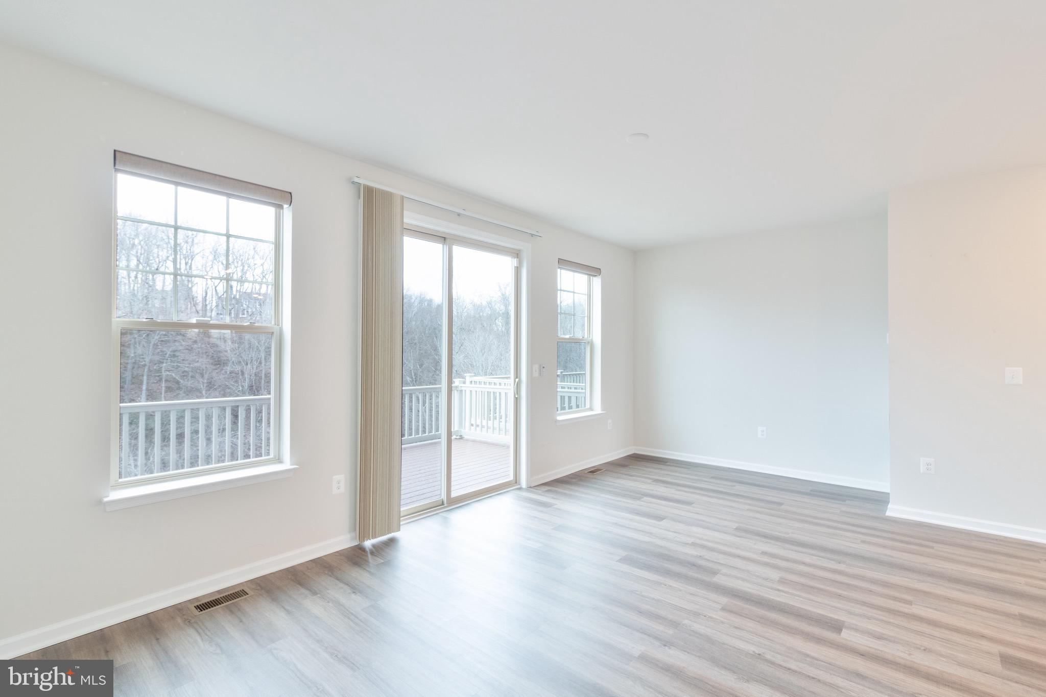 WHITSON WOODS - Residential