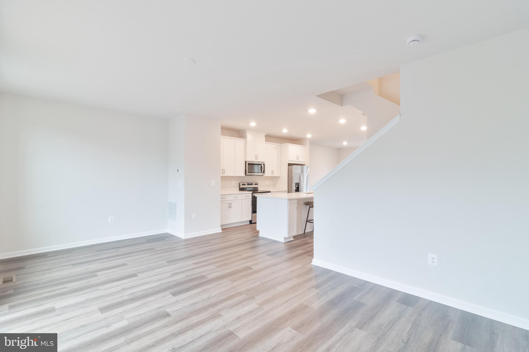 WHITSON WOODS - Residential