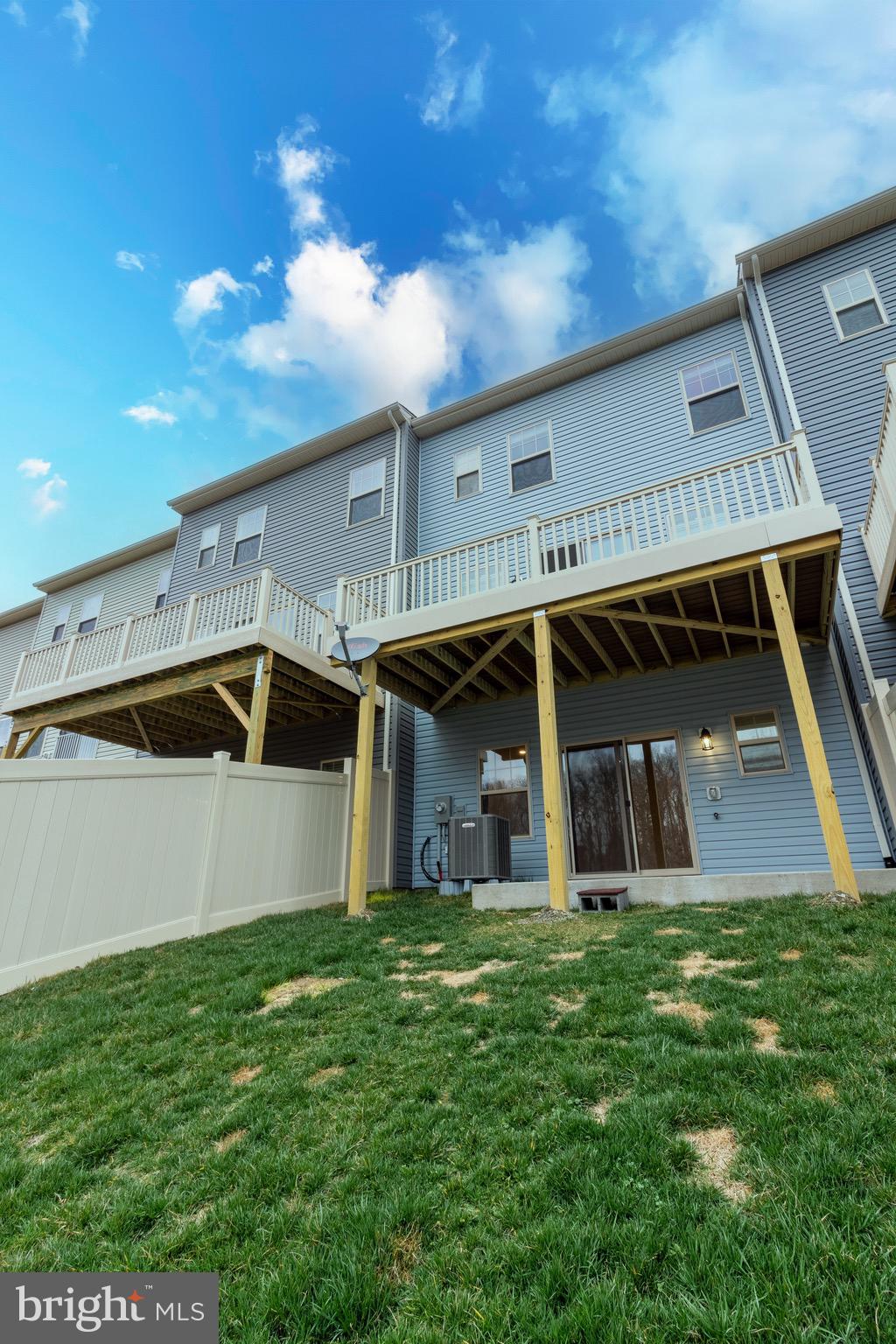 WHITSON WOODS - Residential