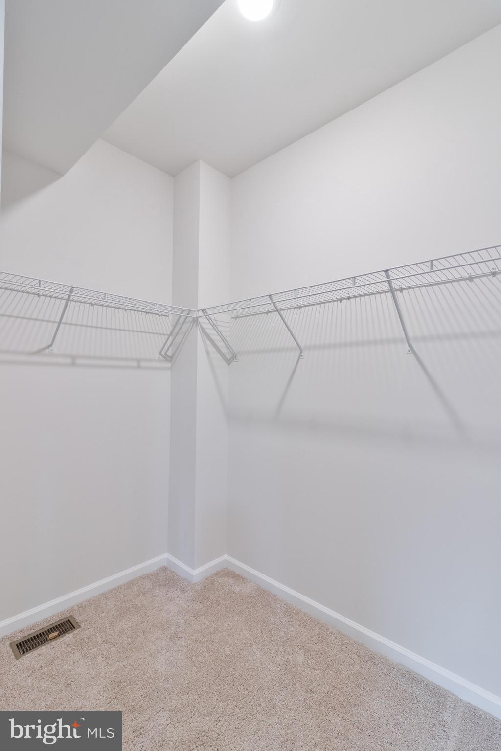 WHITSON WOODS - Residential