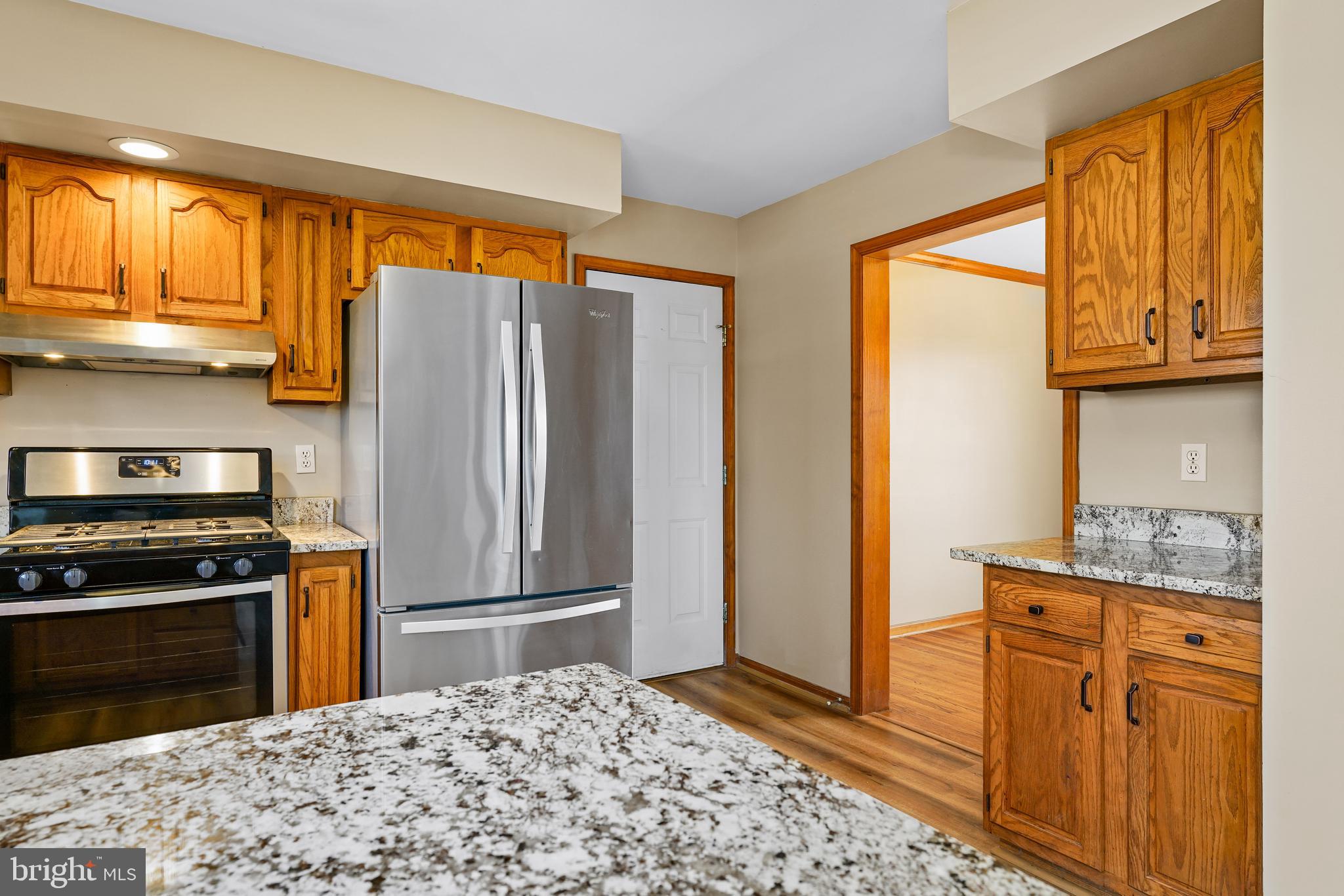 LAKE FOREST ESTATES - Residential