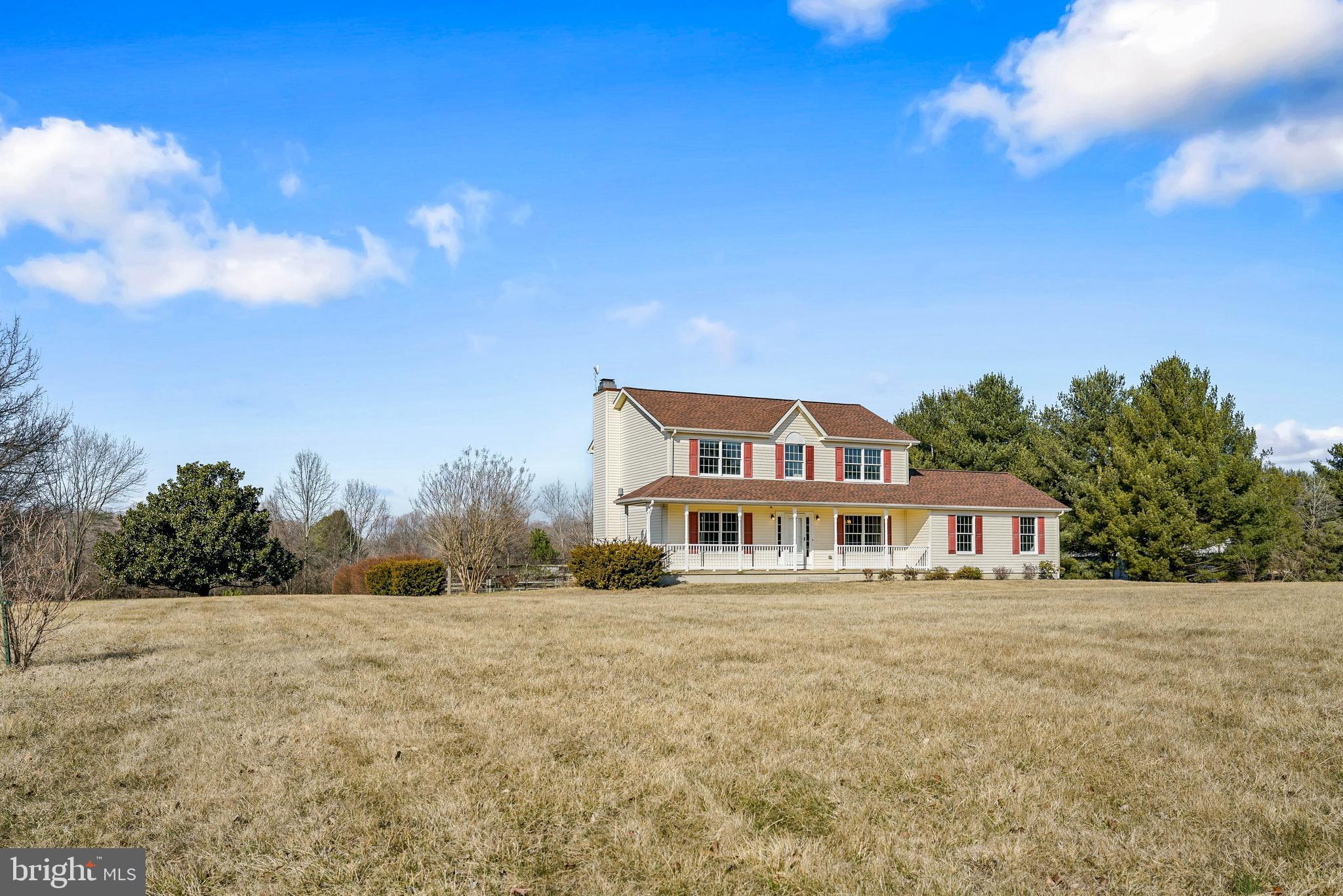 LAKE FOREST ESTATES - Residential