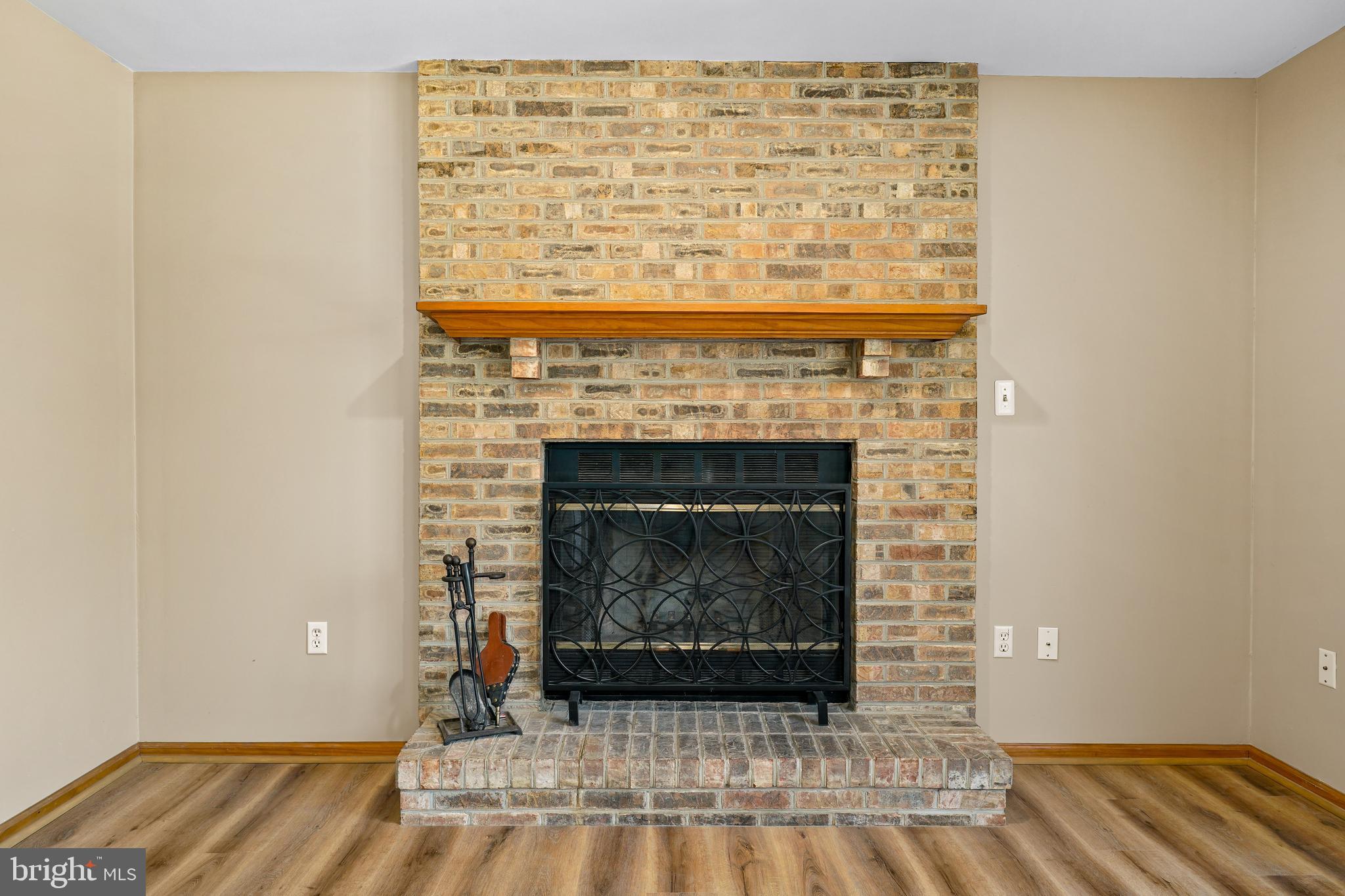 LAKE FOREST ESTATES - Residential