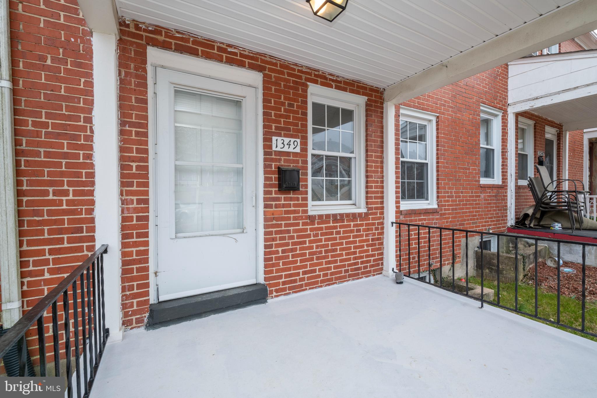 IDLEWOOD - Residential