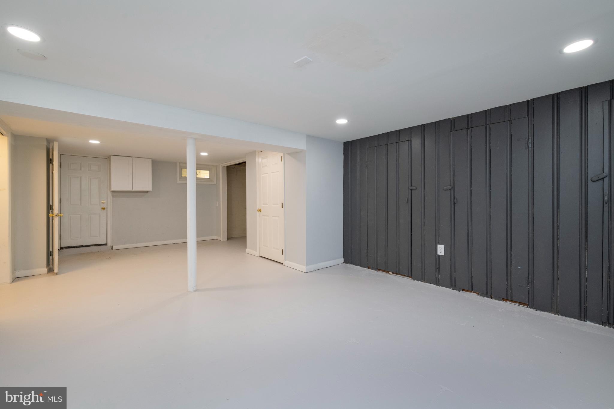 IDLEWOOD - Residential