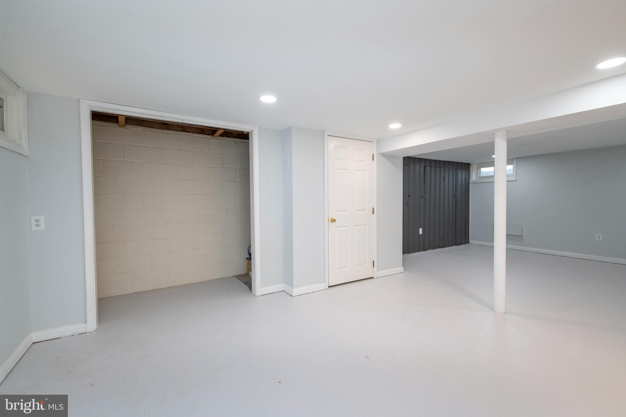 IDLEWOOD - Residential