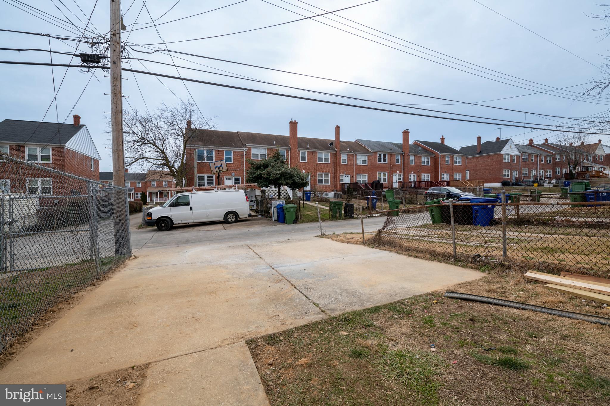 IDLEWOOD - Residential