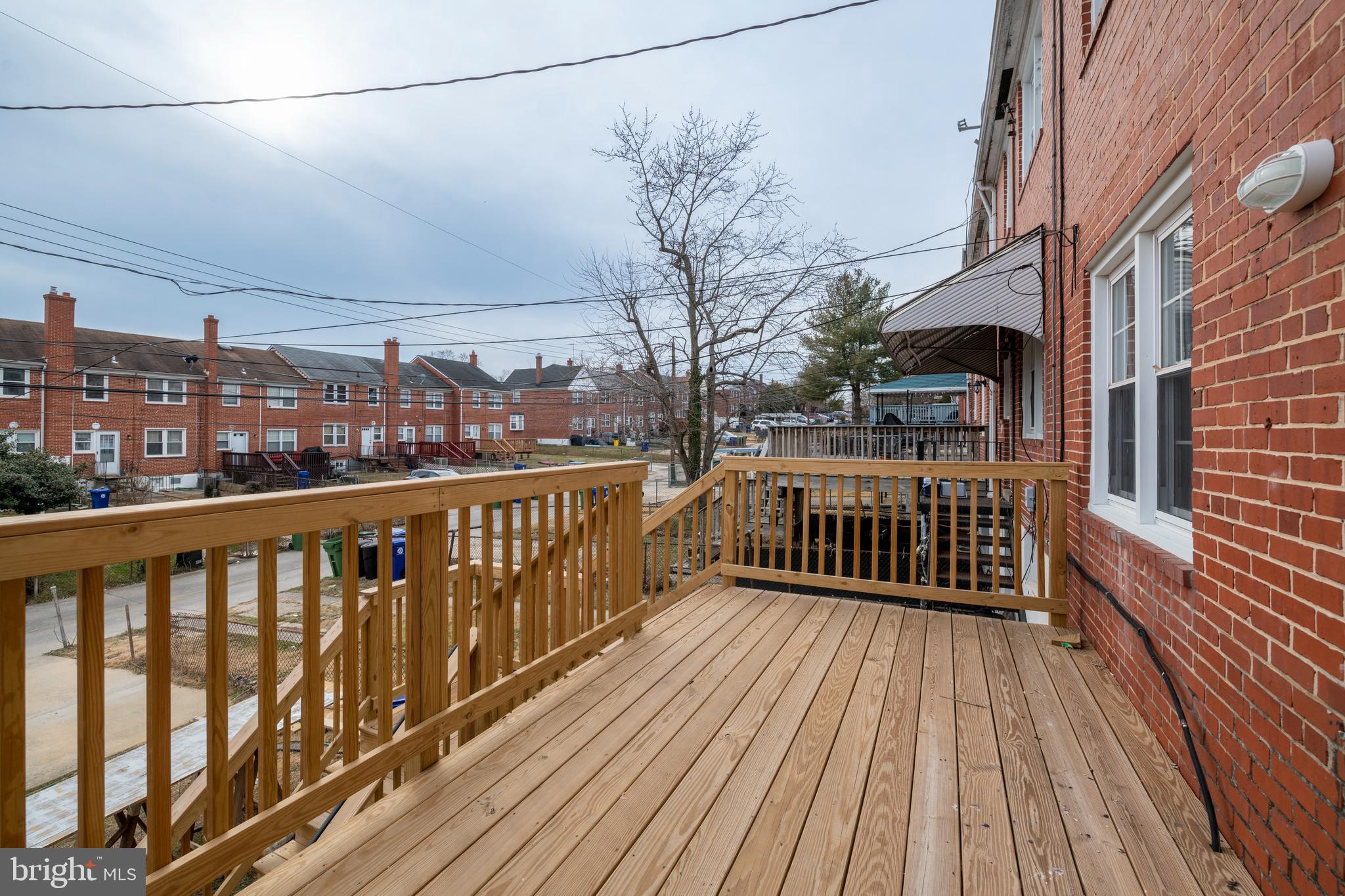 IDLEWOOD - Residential