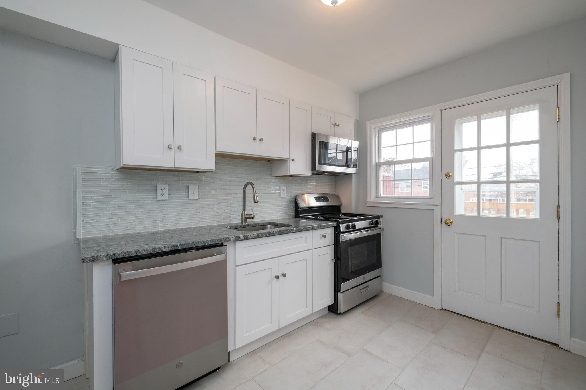 IDLEWOOD - Residential