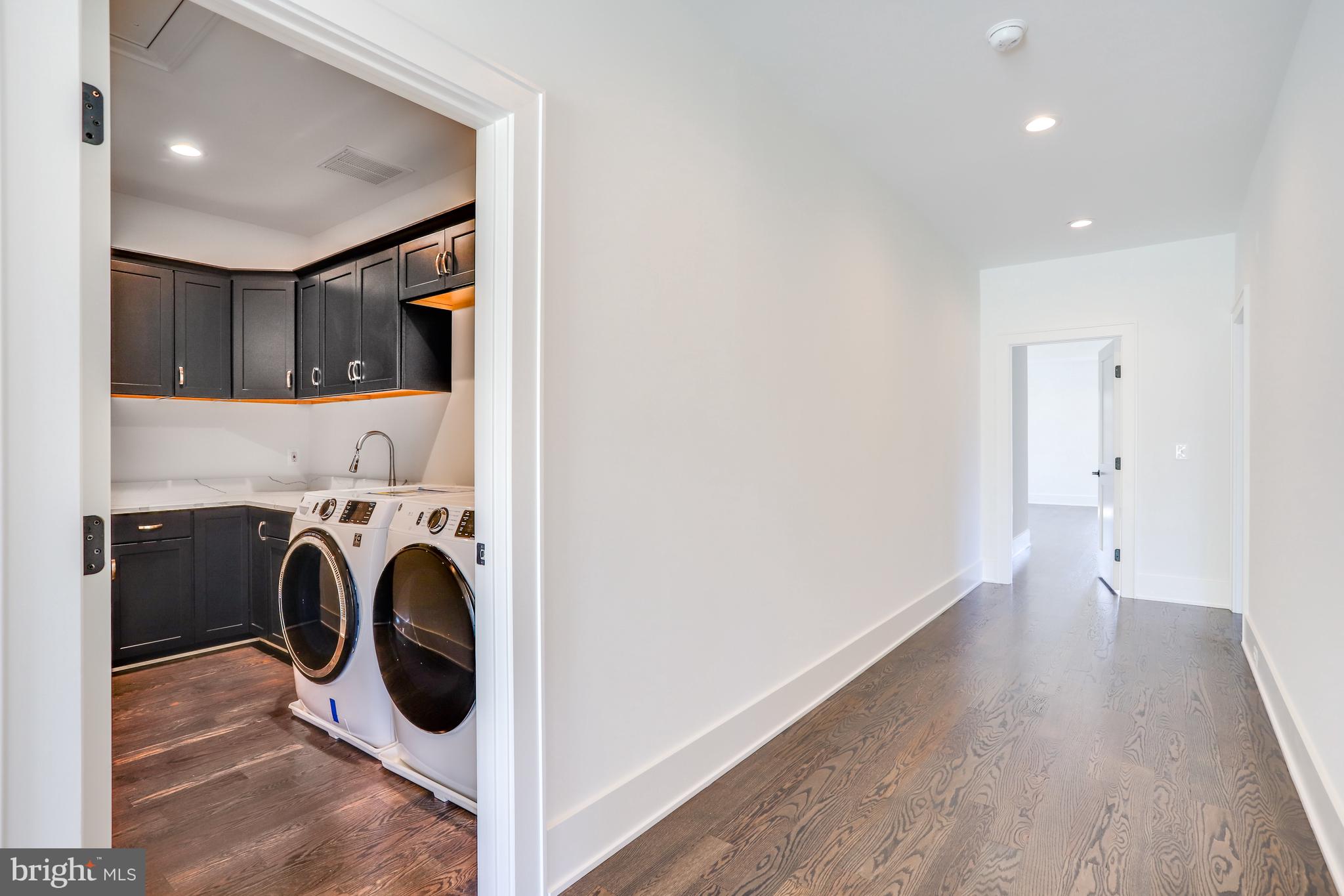 LONGWOOD GROVE - Residential