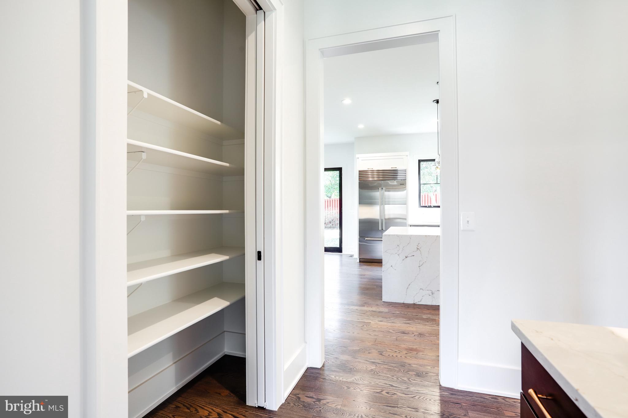 LONGWOOD GROVE - Residential