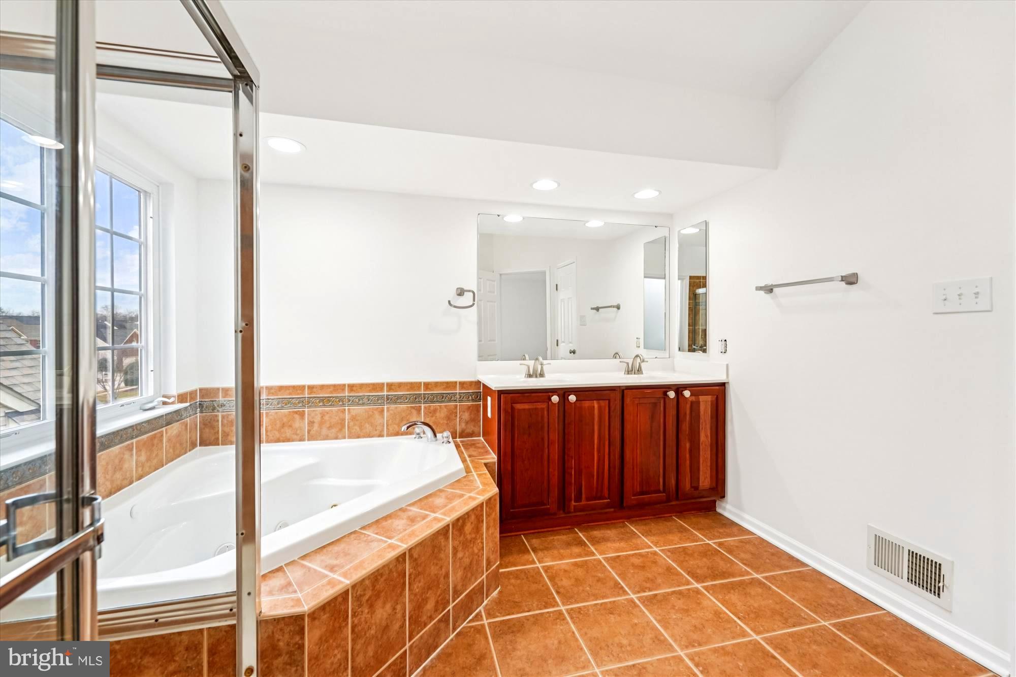 HAMPTON SUB-PLAT 1> - Residential