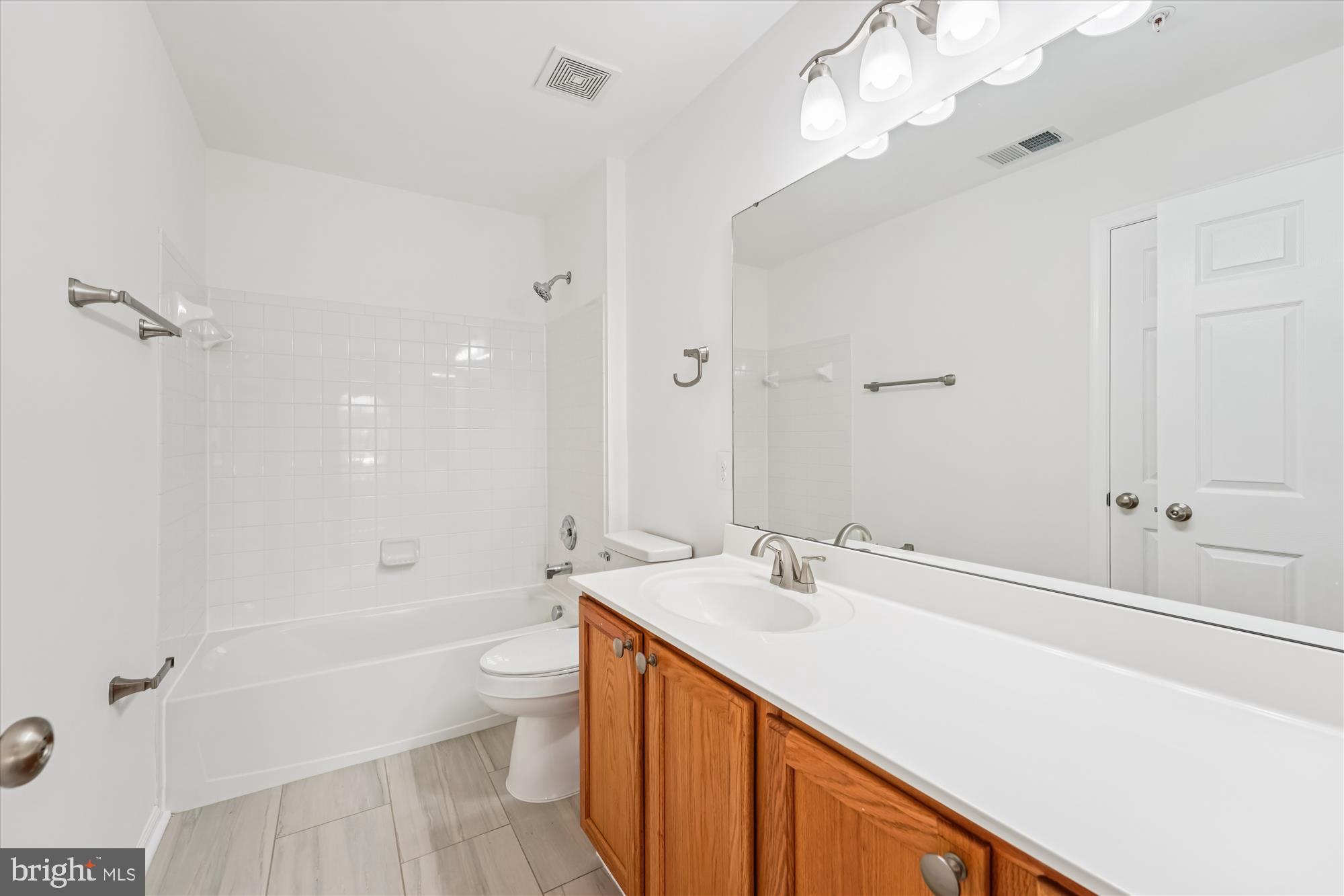 HAMPTON SUB-PLAT 1> - Residential