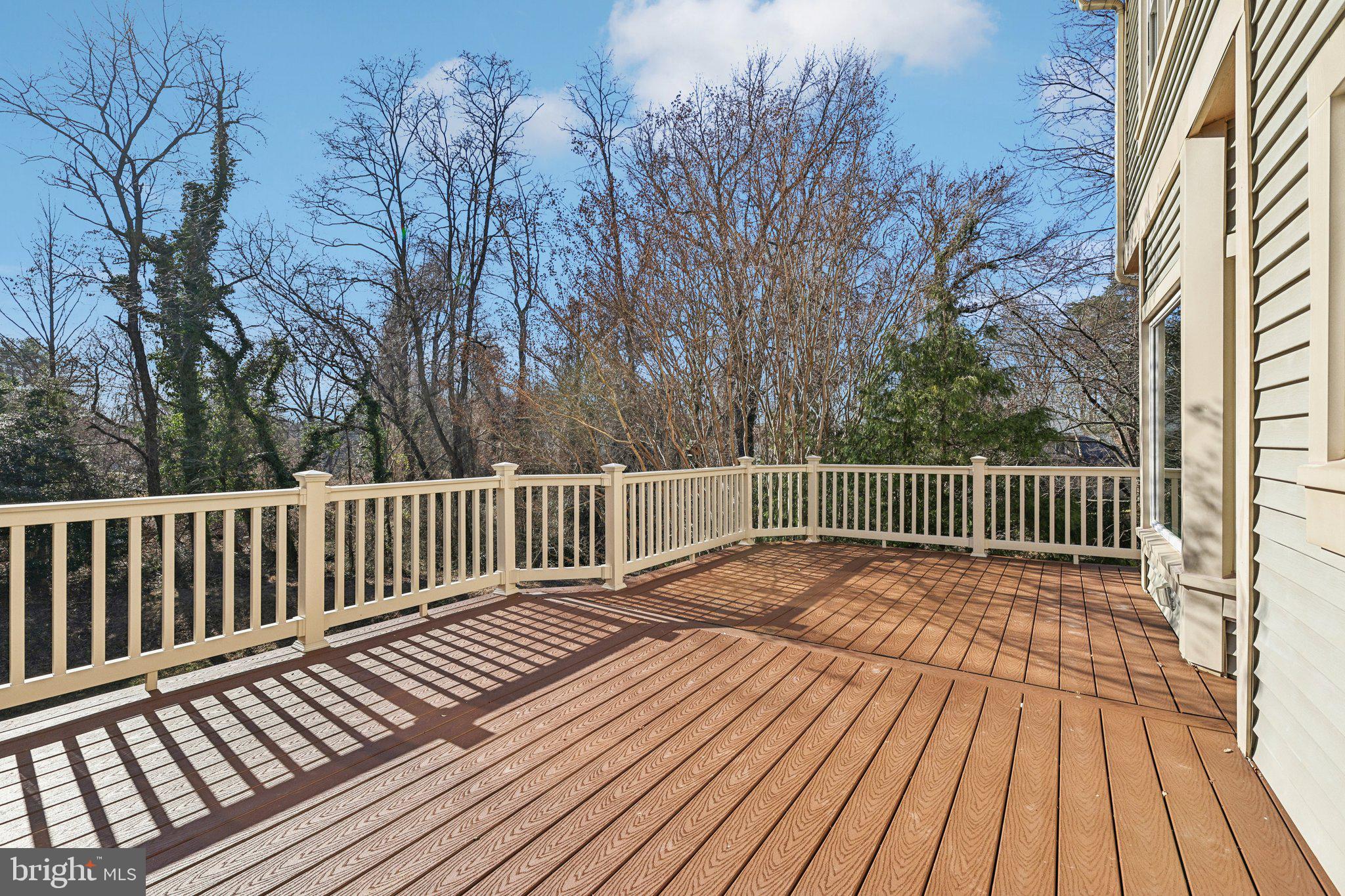 AUTUMN WOODS - Residential